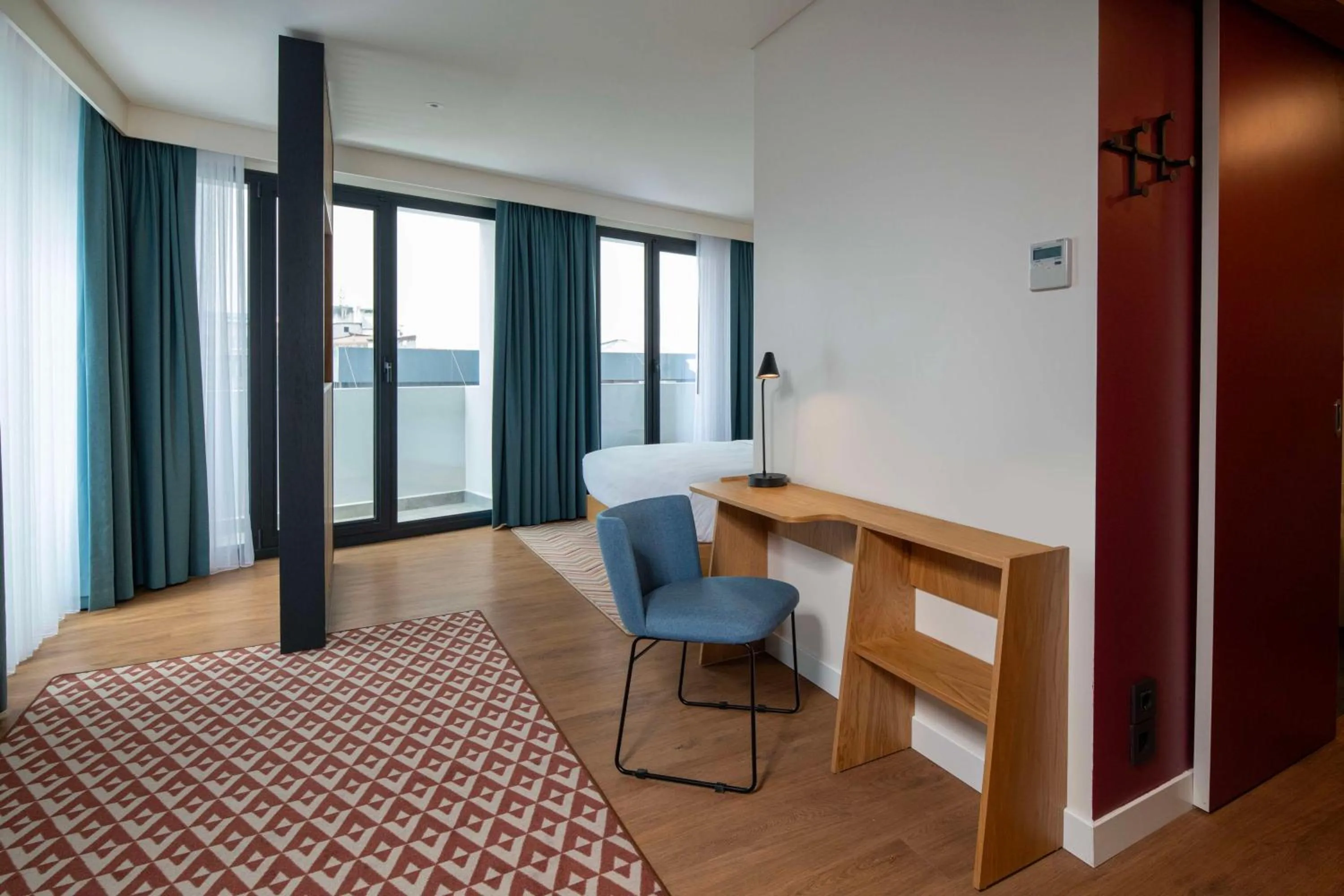 Bedroom, Bed in Hampton By Hilton Istanbul Sirkeci