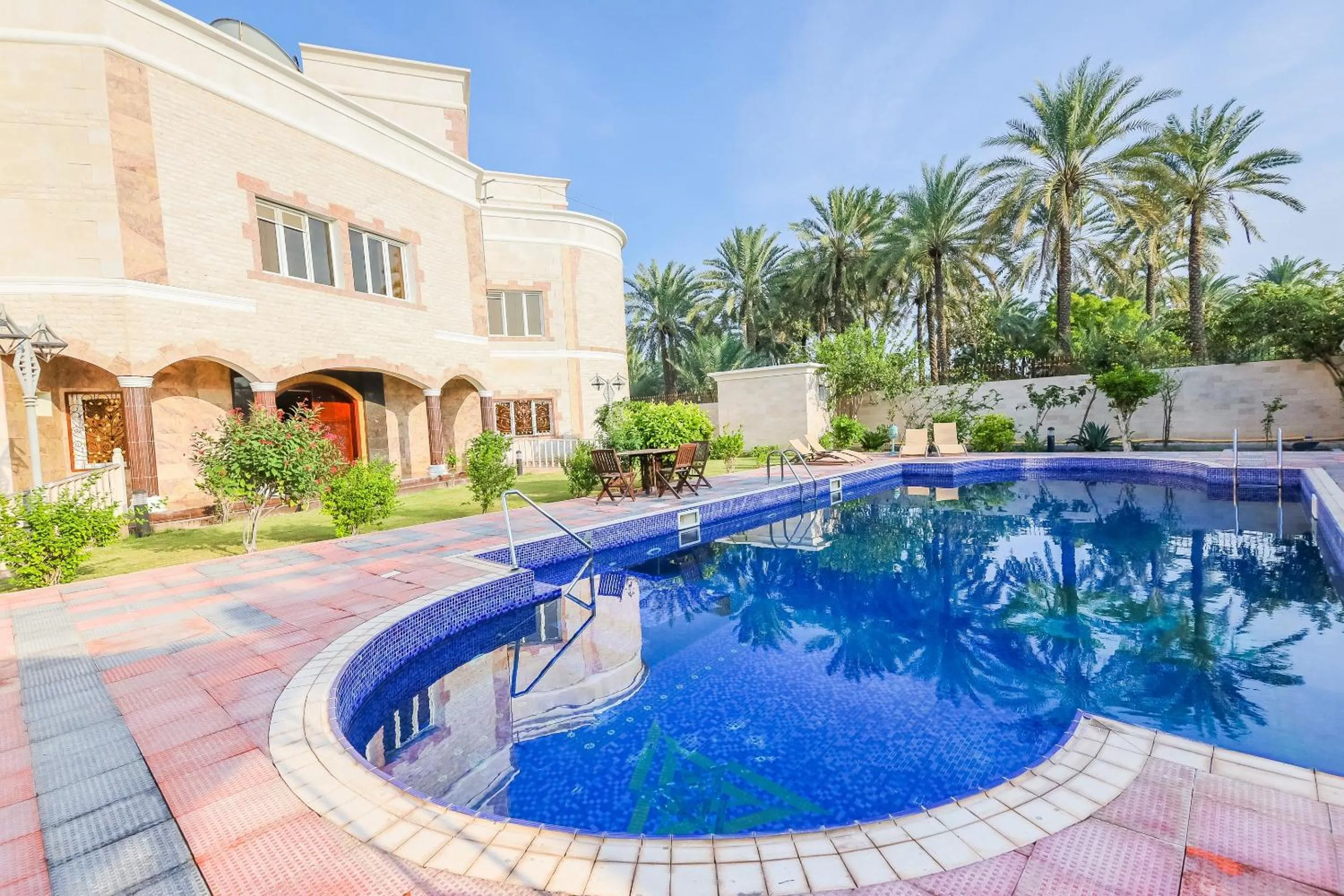 Swimming pool in OYO 154 Bait AL Marmar Hotel