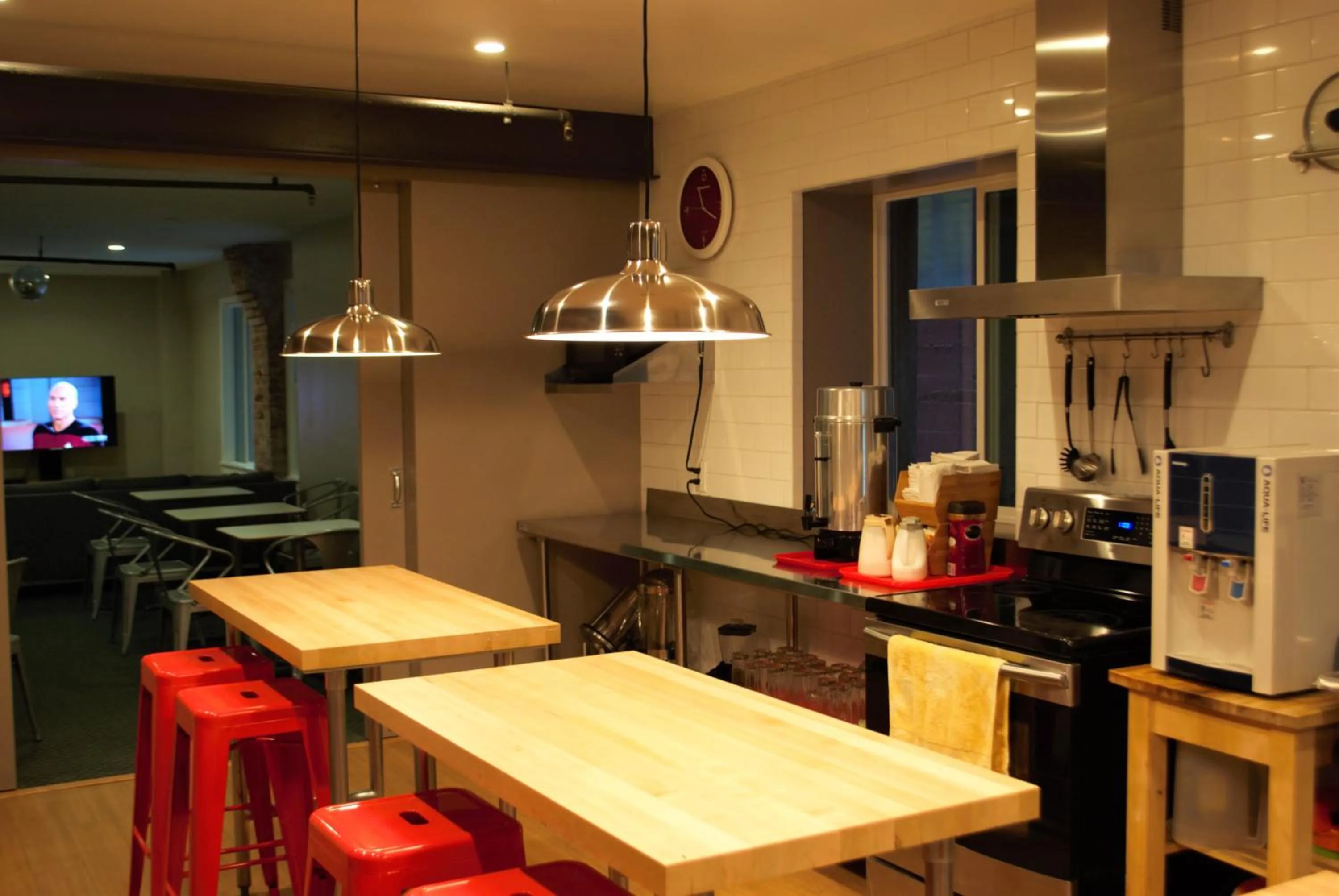 Kitchen or kitchenette in Orange Village Hostel