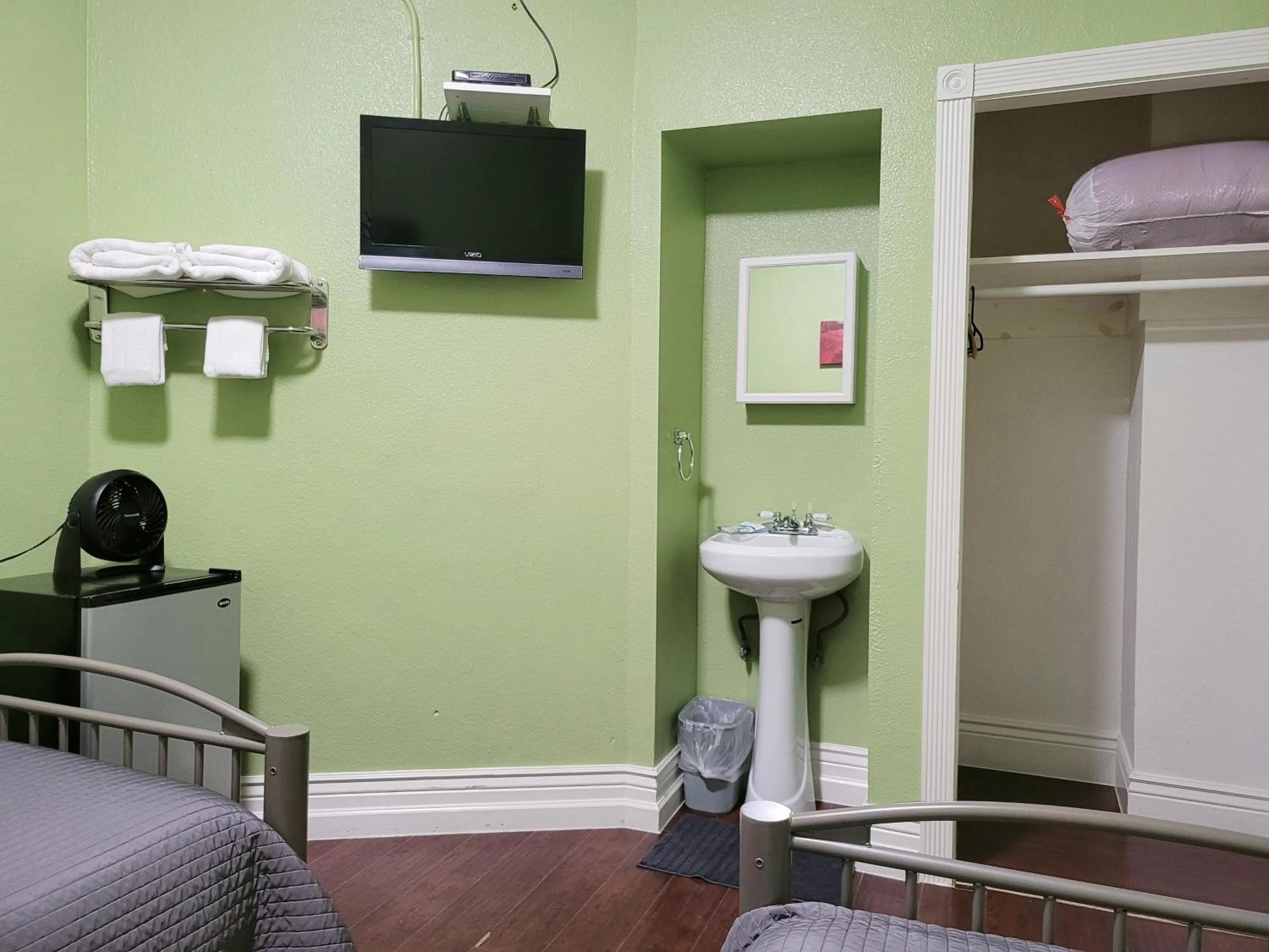 Bathroom in Orange Village Hostel