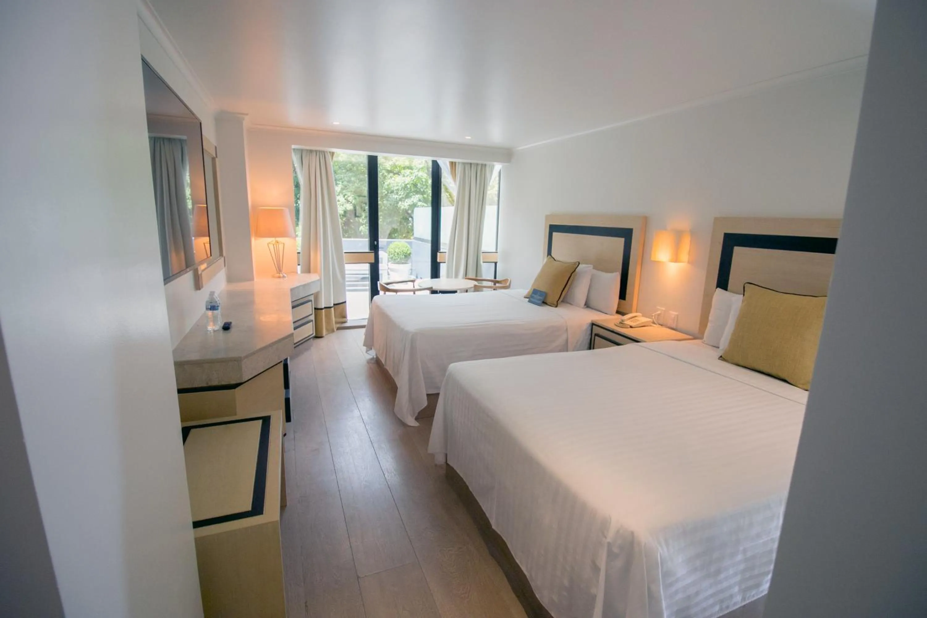 Property building, Bed in Hotel Stella Maris