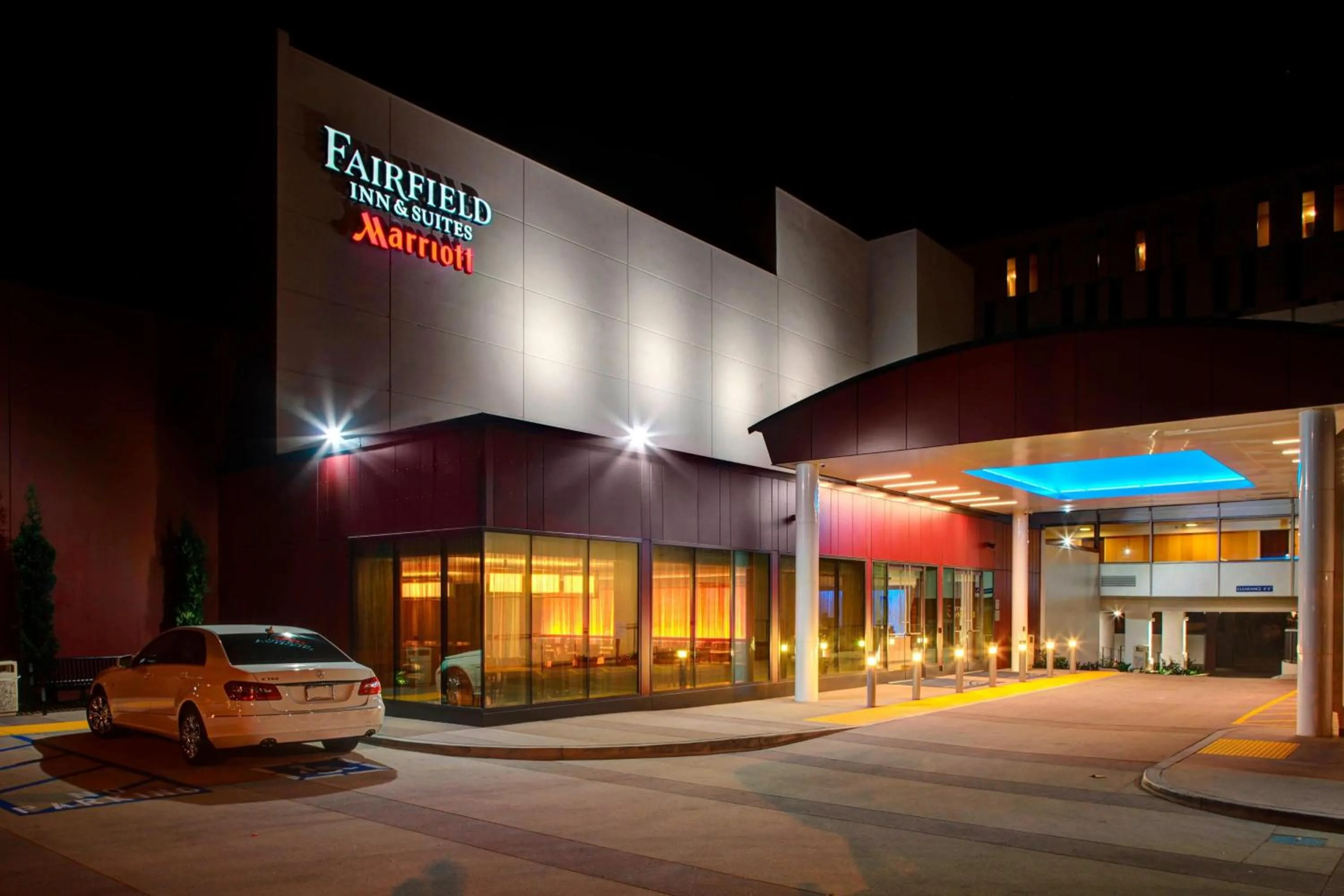 Property building in Fairfield Inn & Suites by Marriott Los Angeles LAX/El Segundo