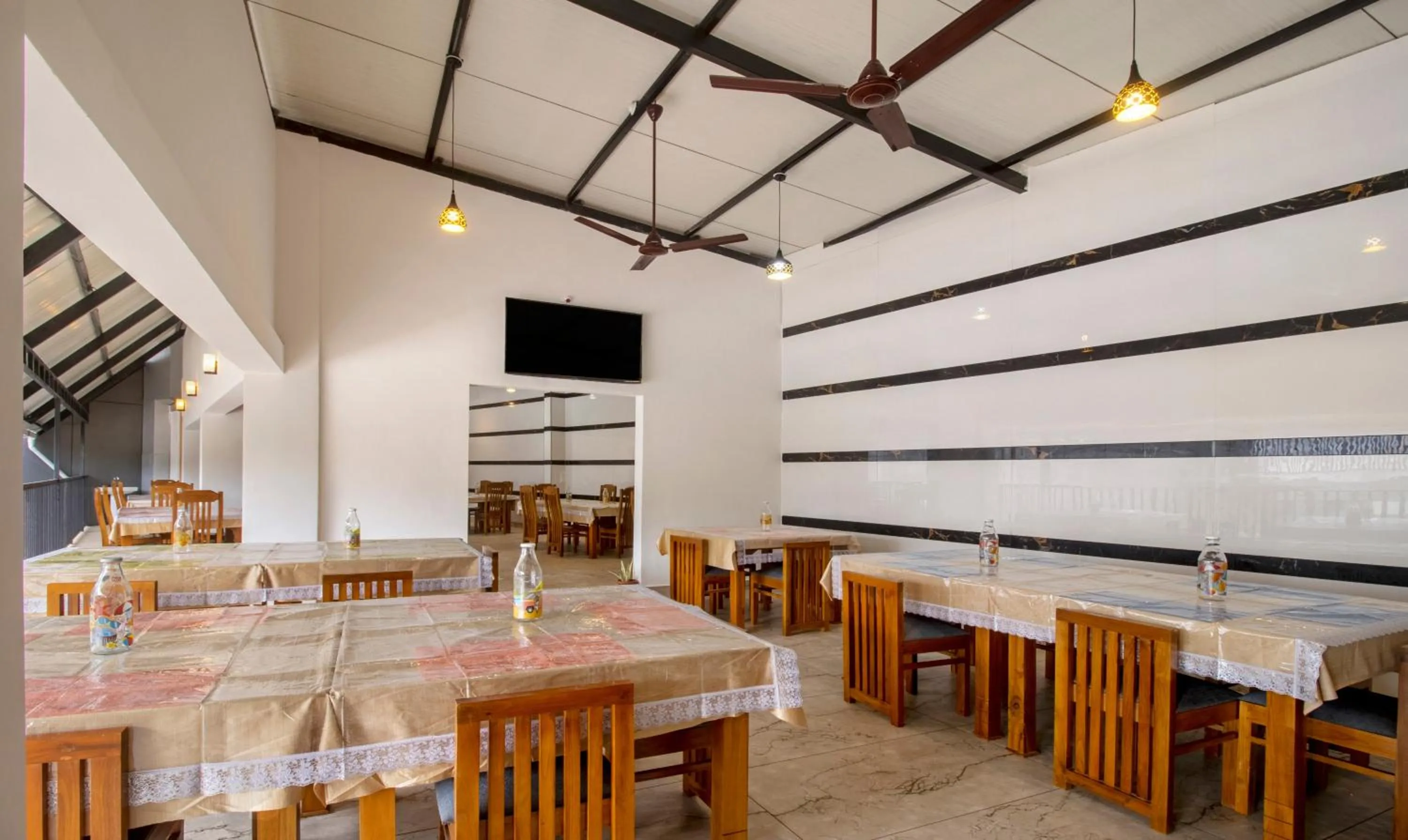 Restaurant/places to eat in Treebo The Rove, Coorg