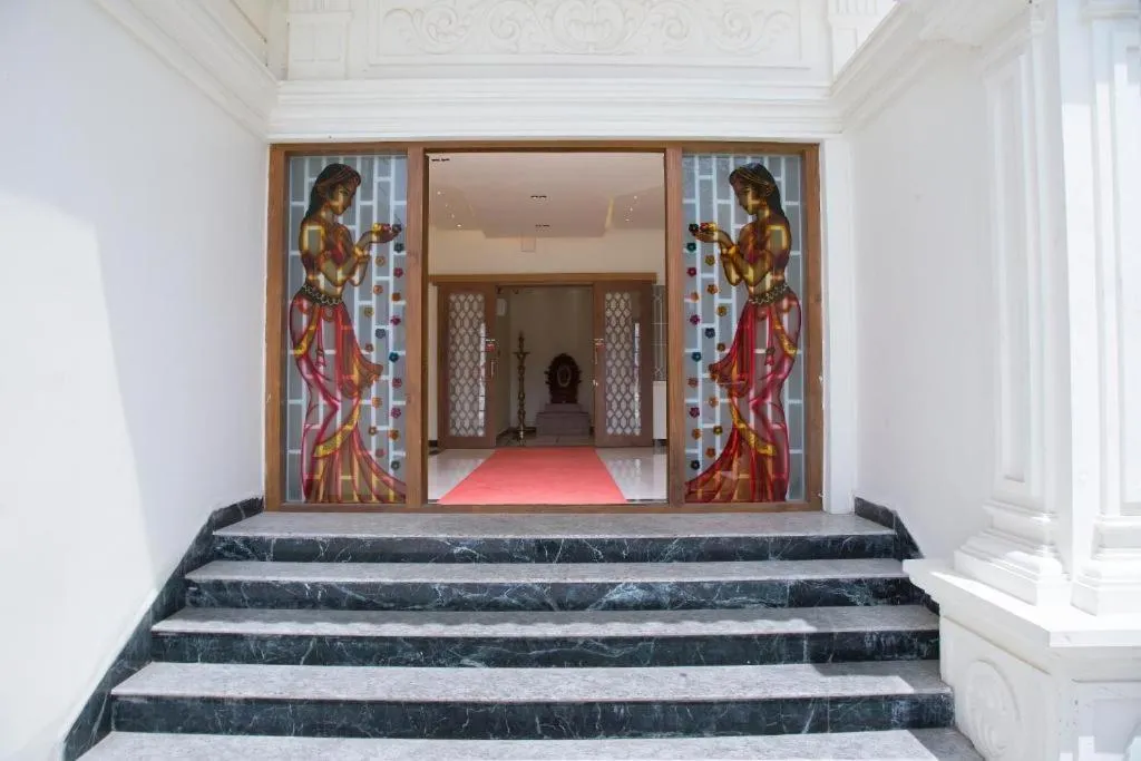 Facade/entrance, Bed in The Grand White Palace