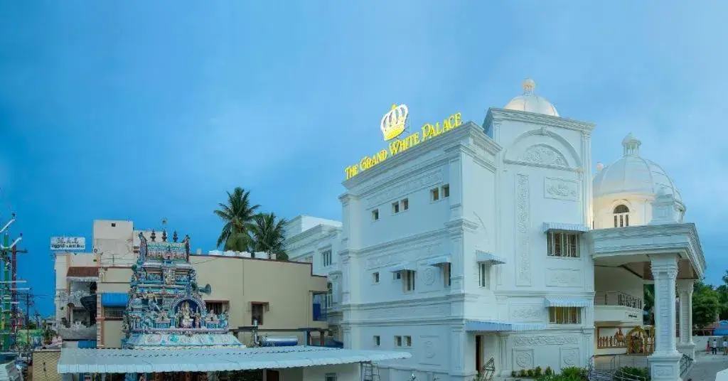 The Grand White Palace The Grand White Palace