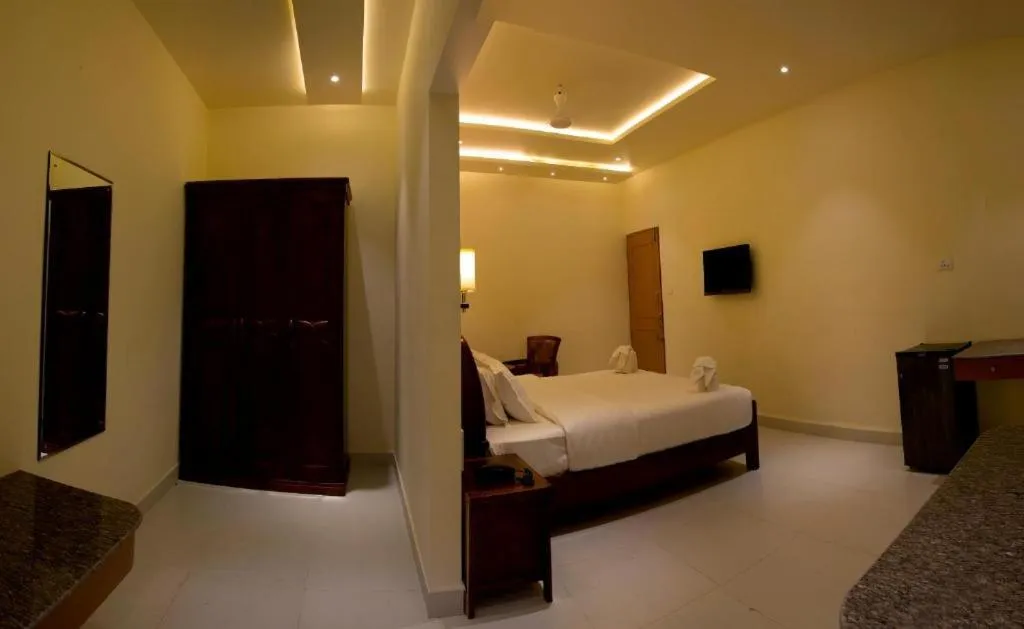 Photo of the whole room, Bed in The Grand White Palace