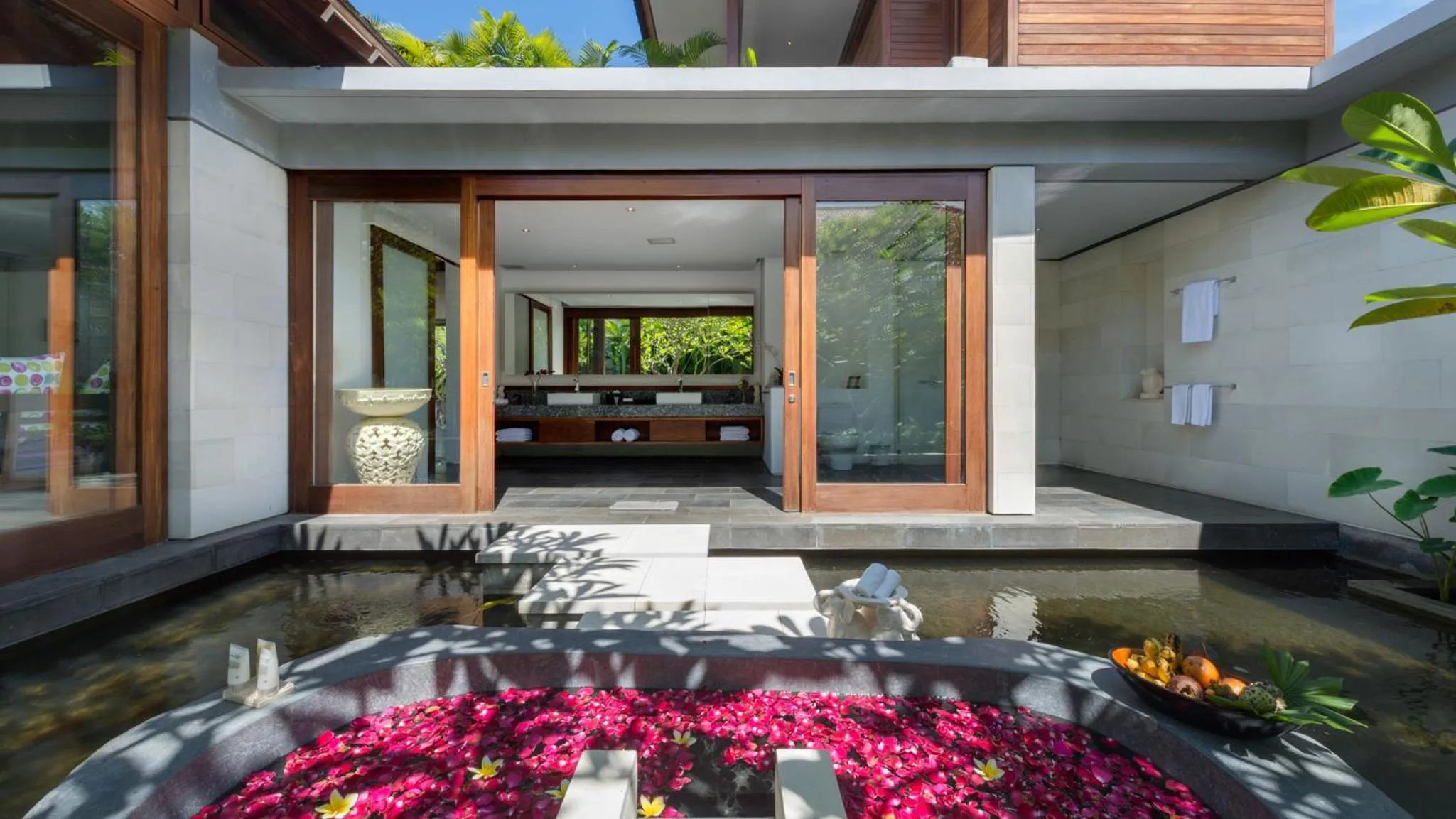 Garden in Bendega Villas