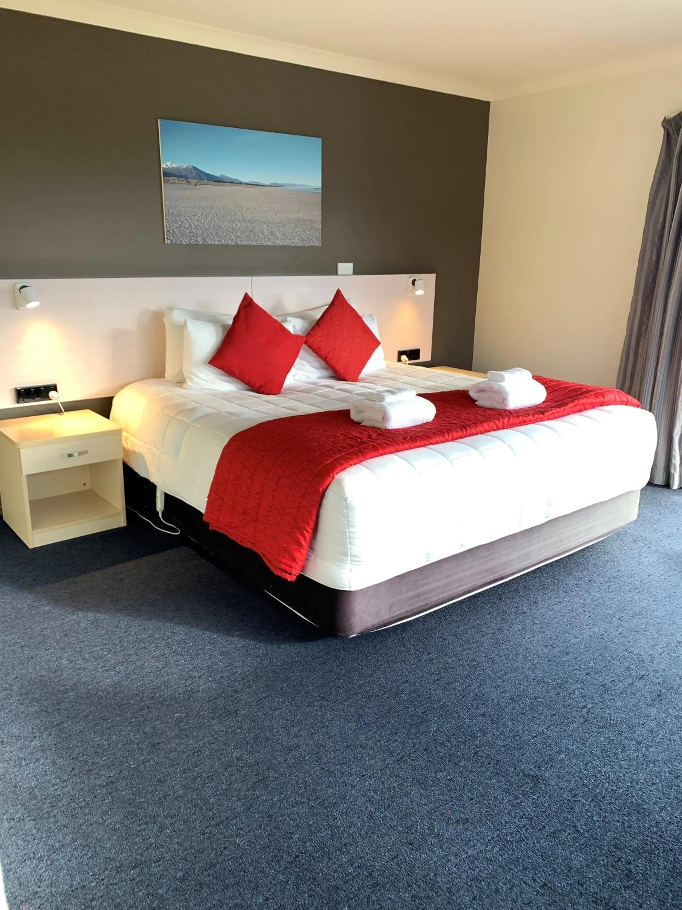 Bed in Haast River Motels & Holiday Park