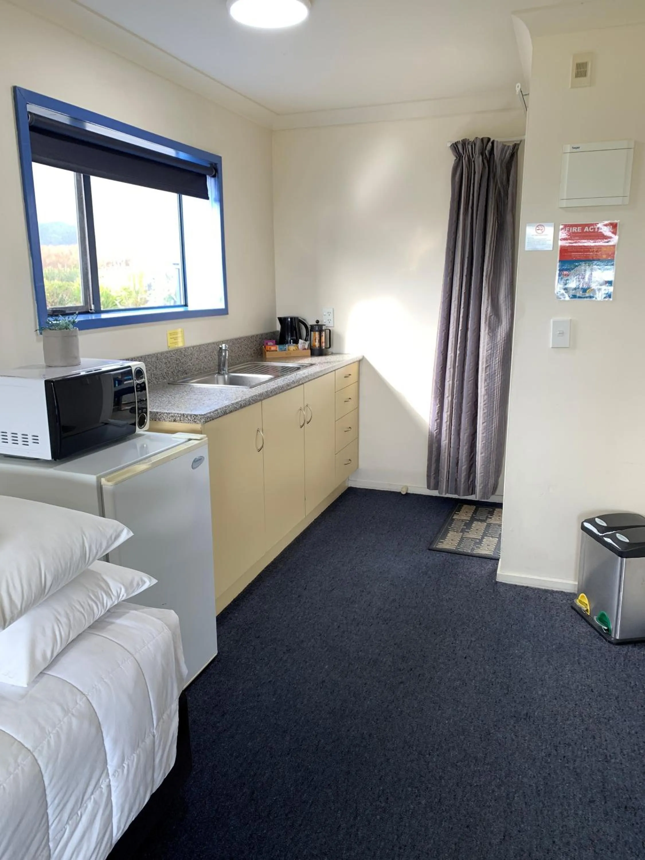 Bed in Haast River Motels & Holiday Park