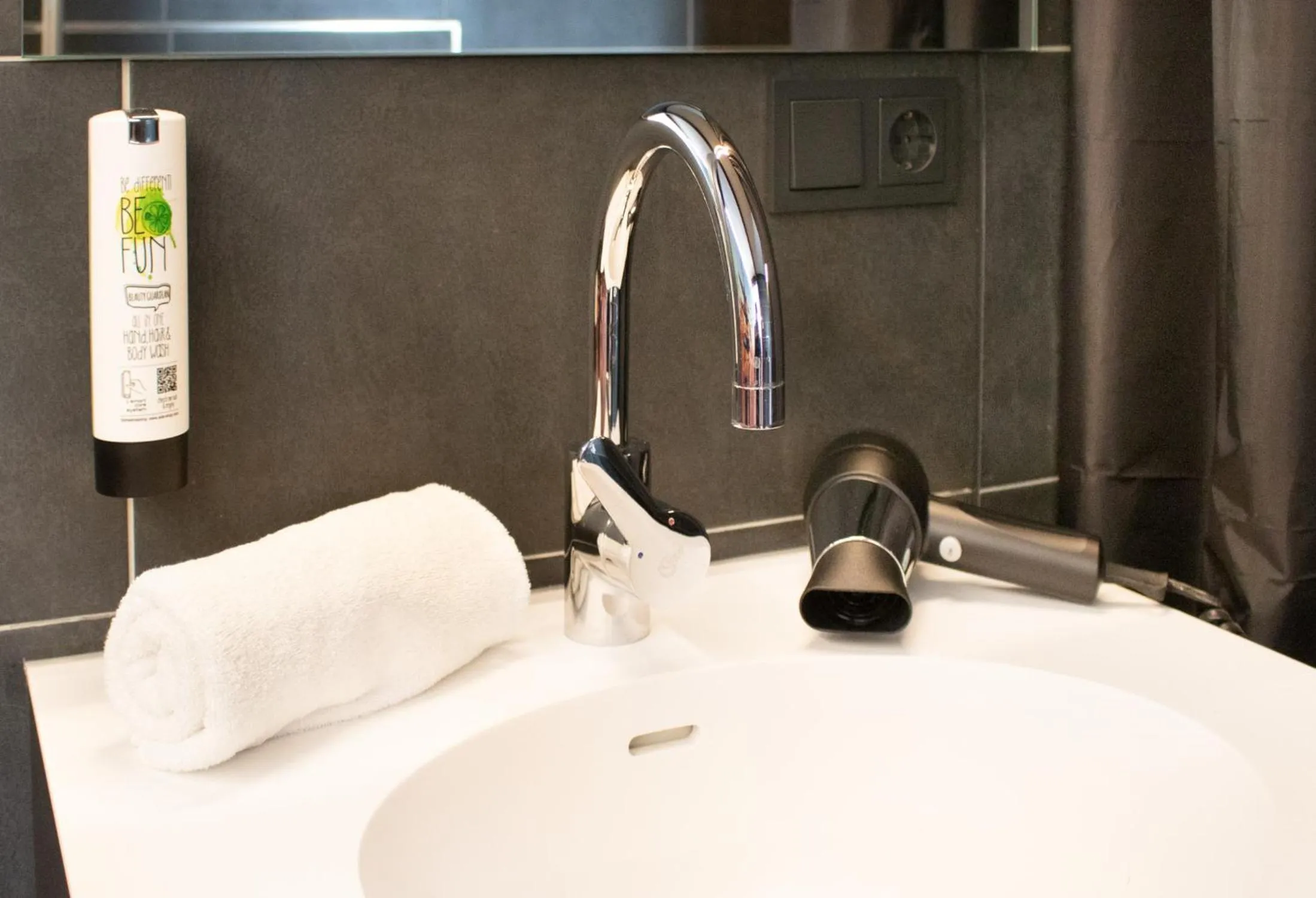 Bathroom in LGO Hotel by WMM Hotels