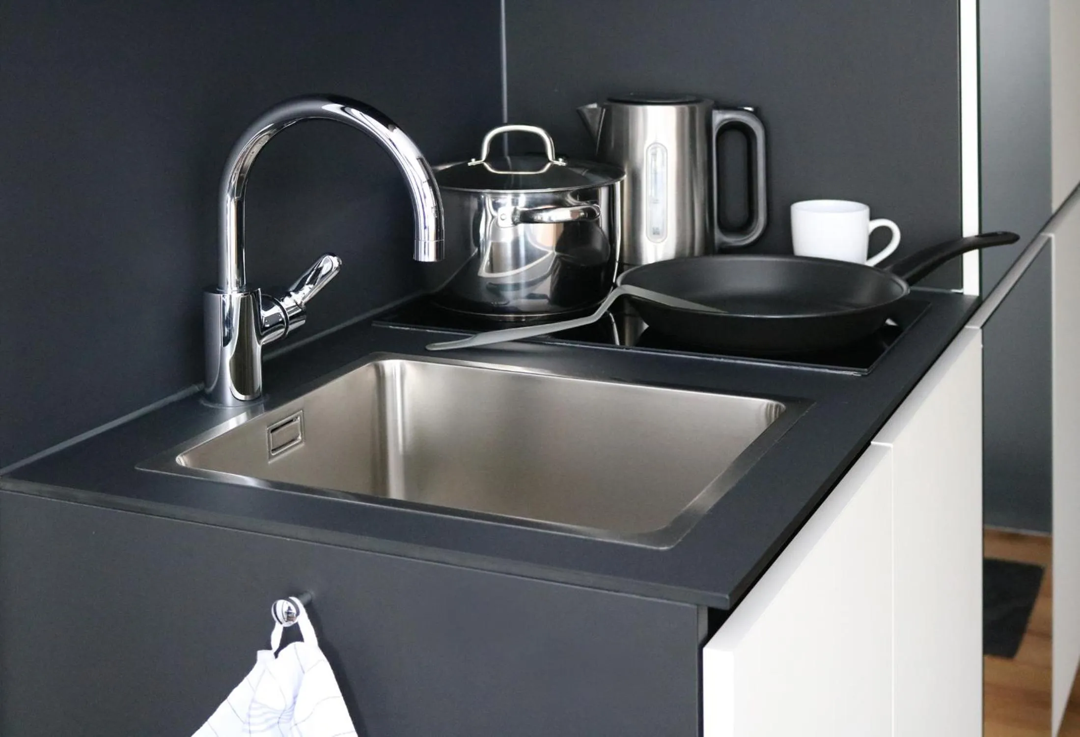 Kitchen or kitchenette in LGO Hotel by WMM Hotels