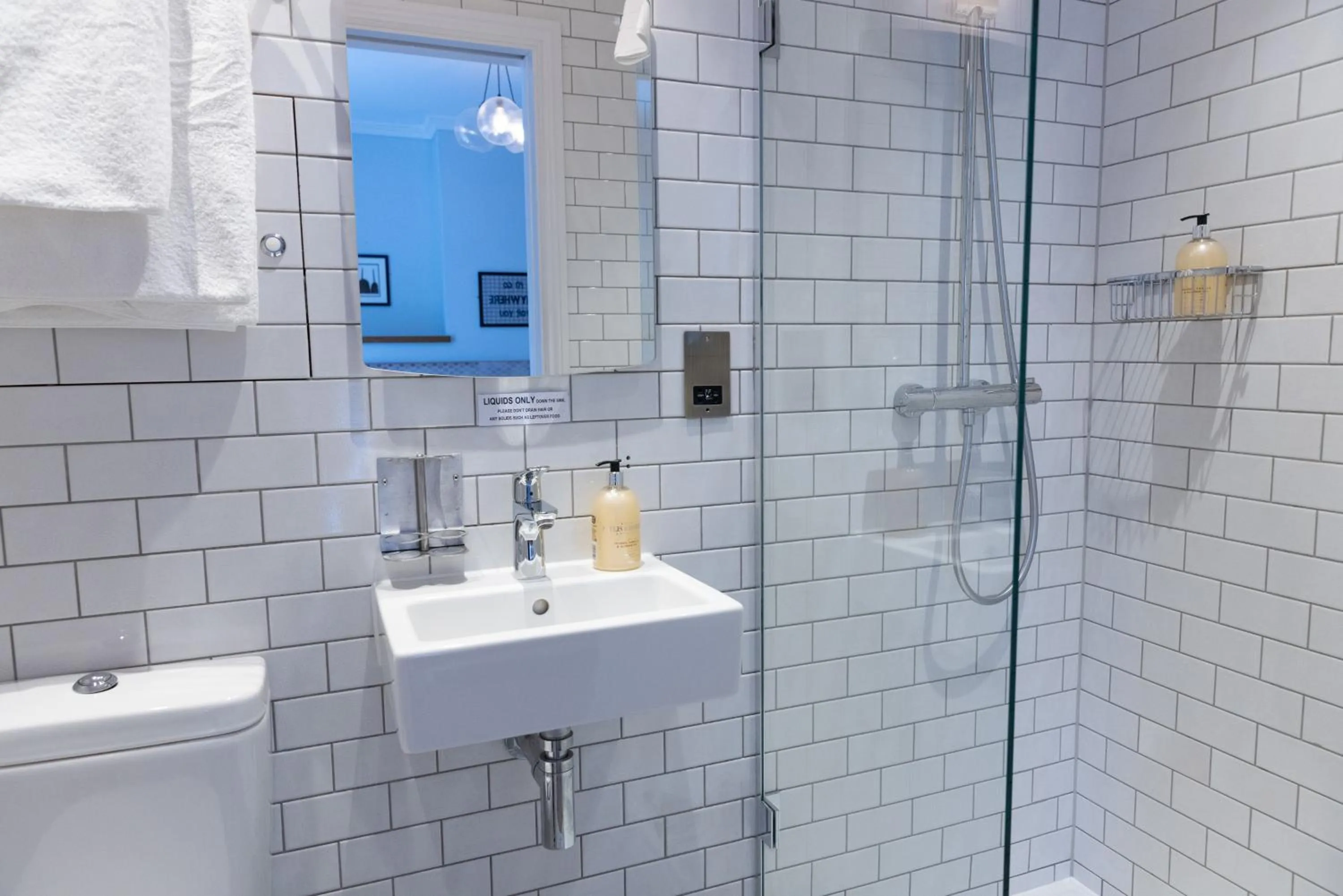 THE KNIGHT OF NOTTINGHILL