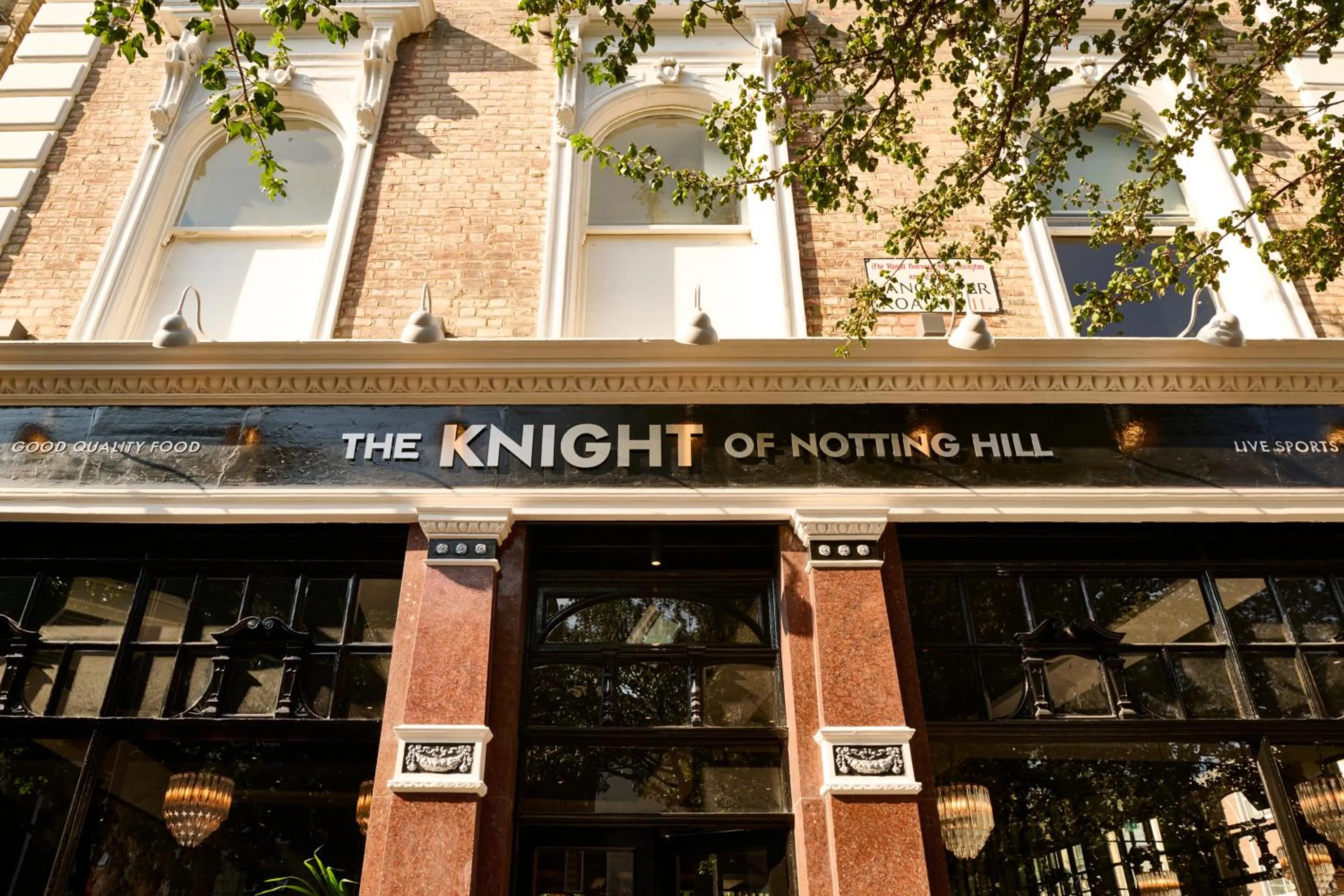 THE KNIGHT OF NOTTINGHILL