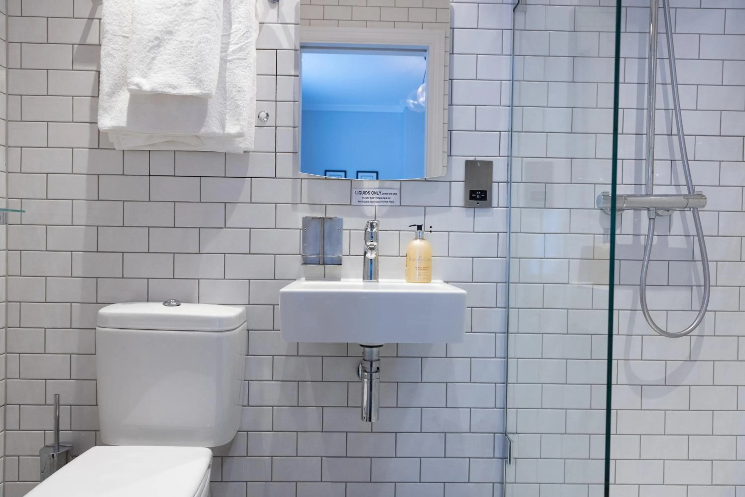 THE KNIGHT OF NOTTINGHILL