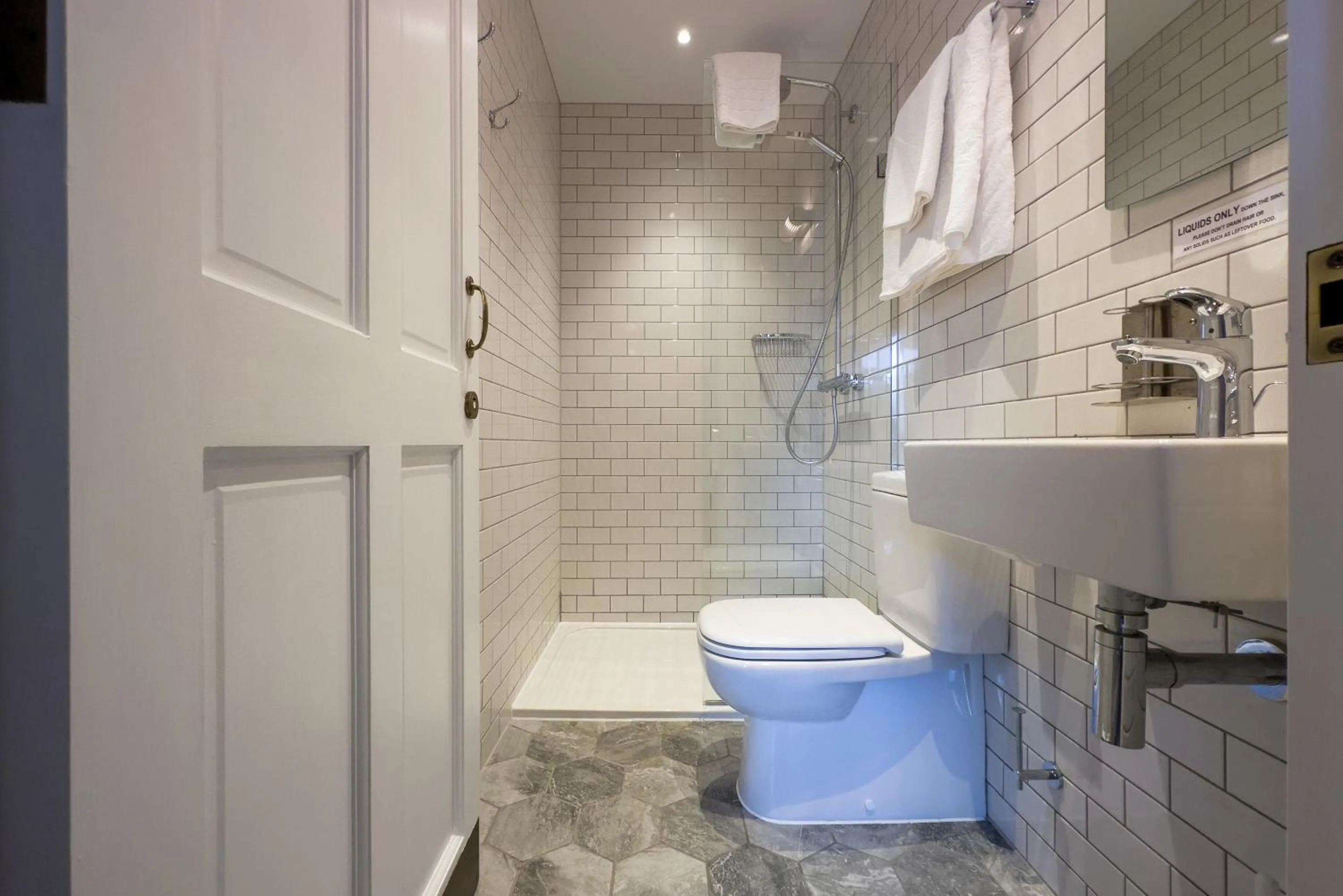 THE KNIGHT OF NOTTINGHILL