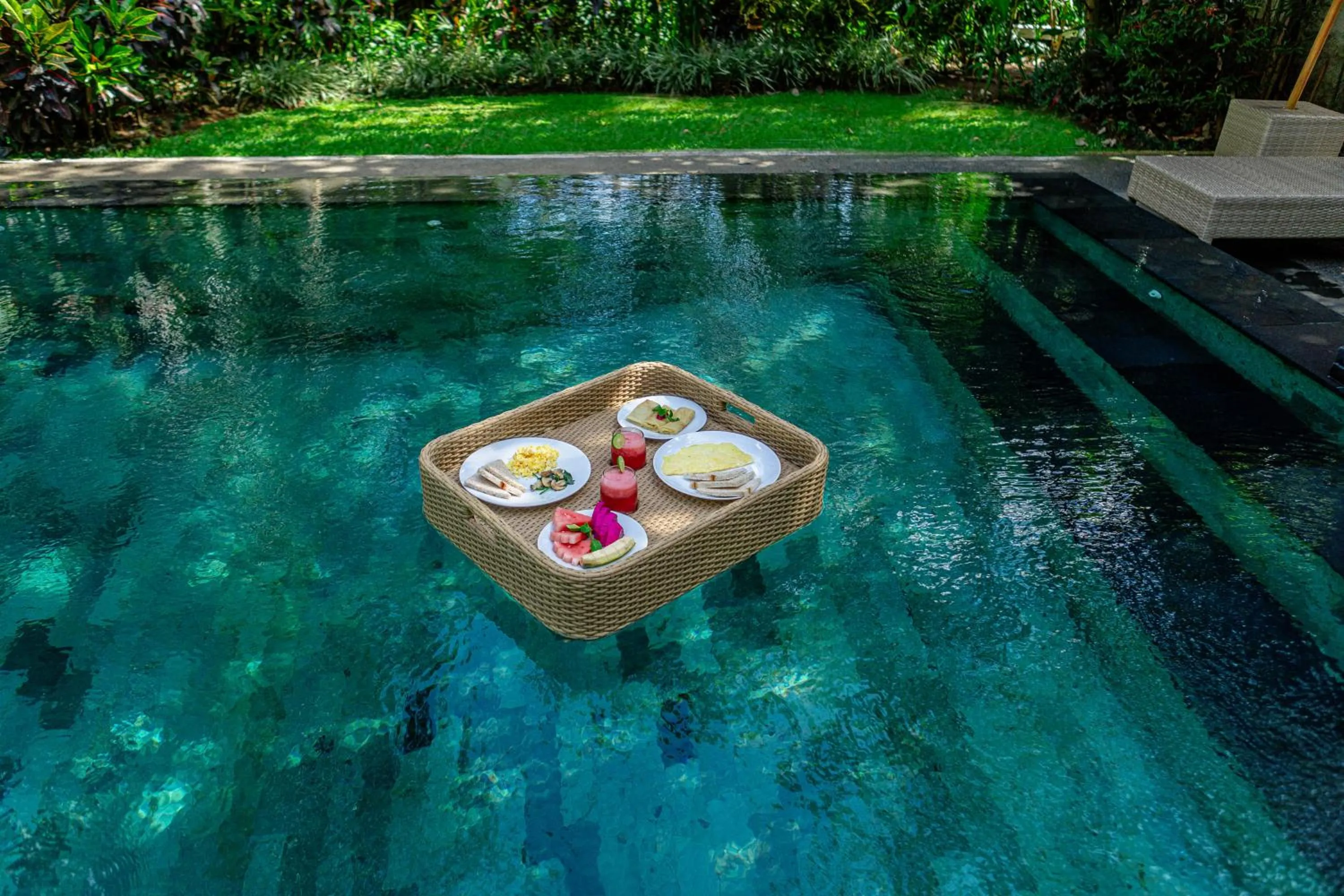 Swimming pool in Sari Bamboo Villas