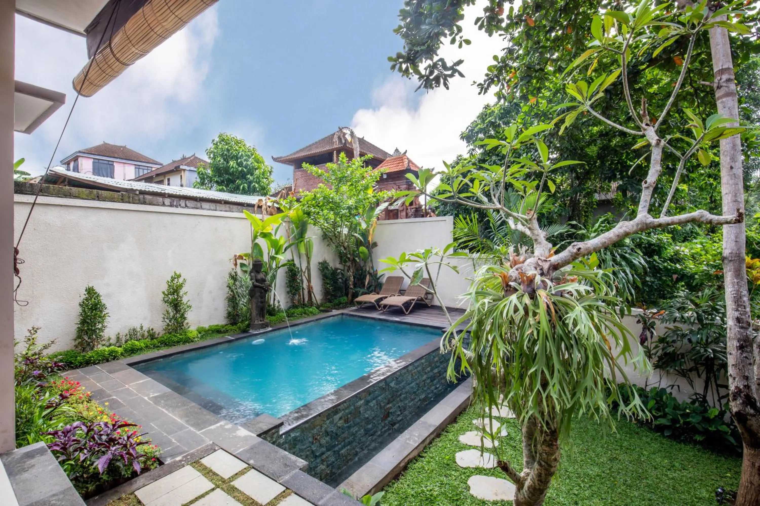 Pool view in Sari Bamboo Villas