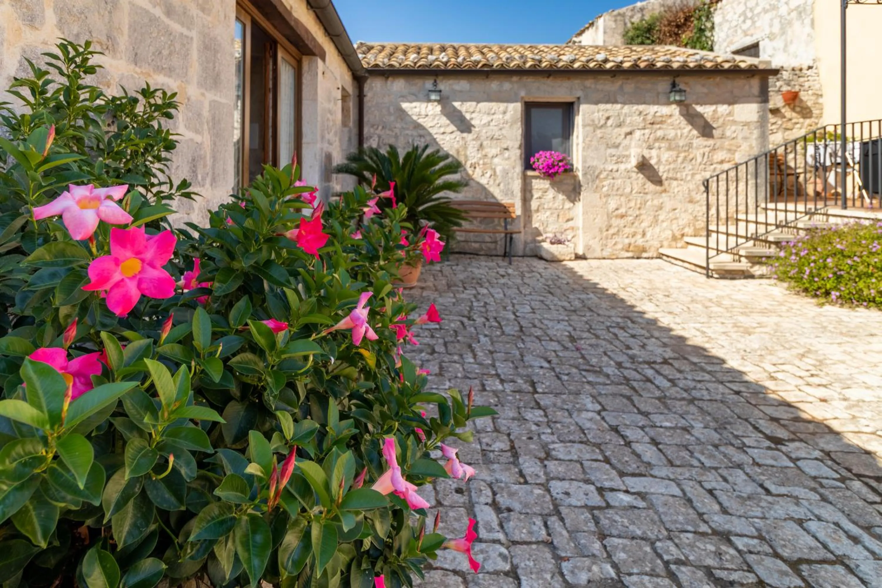 Property building in Il Flauto Magico