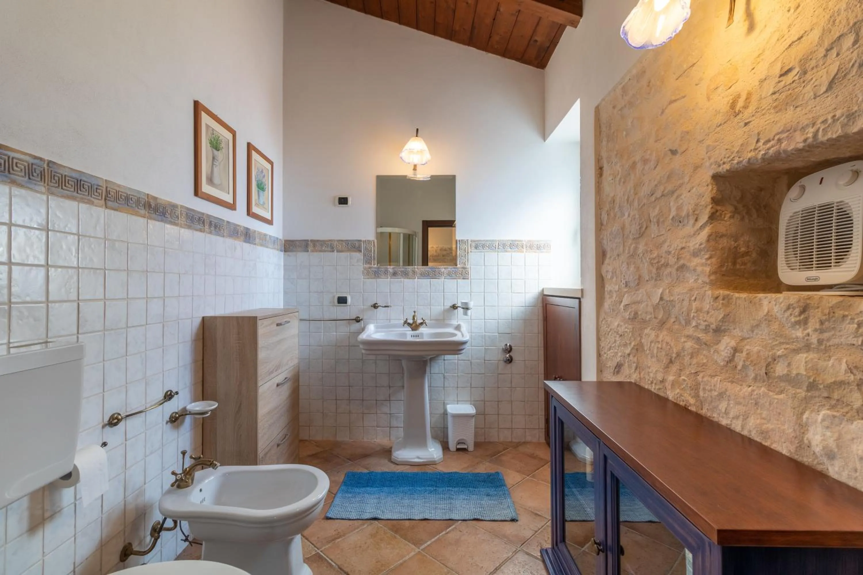 Bathroom in Il Flauto Magico