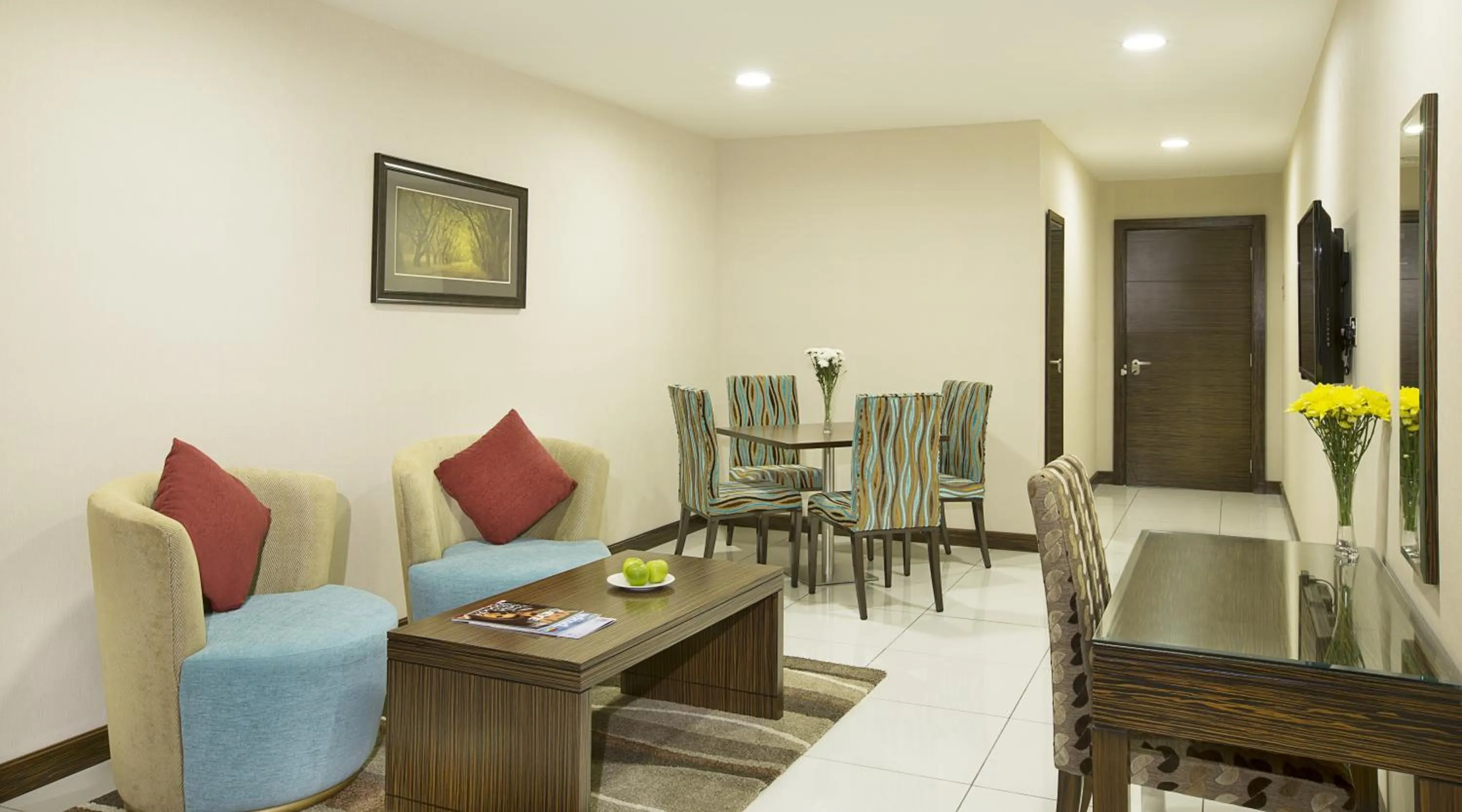 Living room in Gateway Hotel