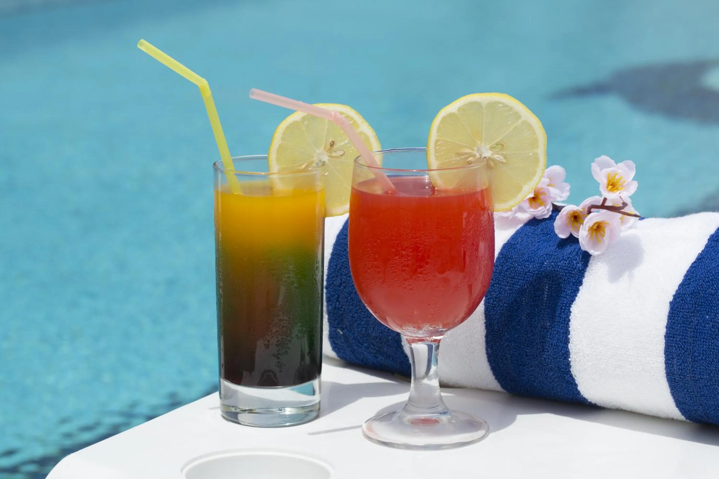 Swimming pool in Gateway Hotel