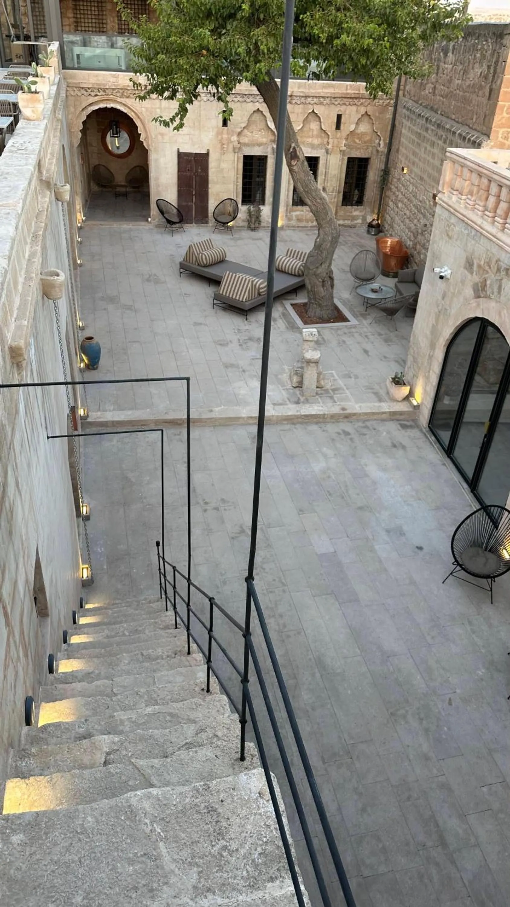 Garden in Mirsoum Han