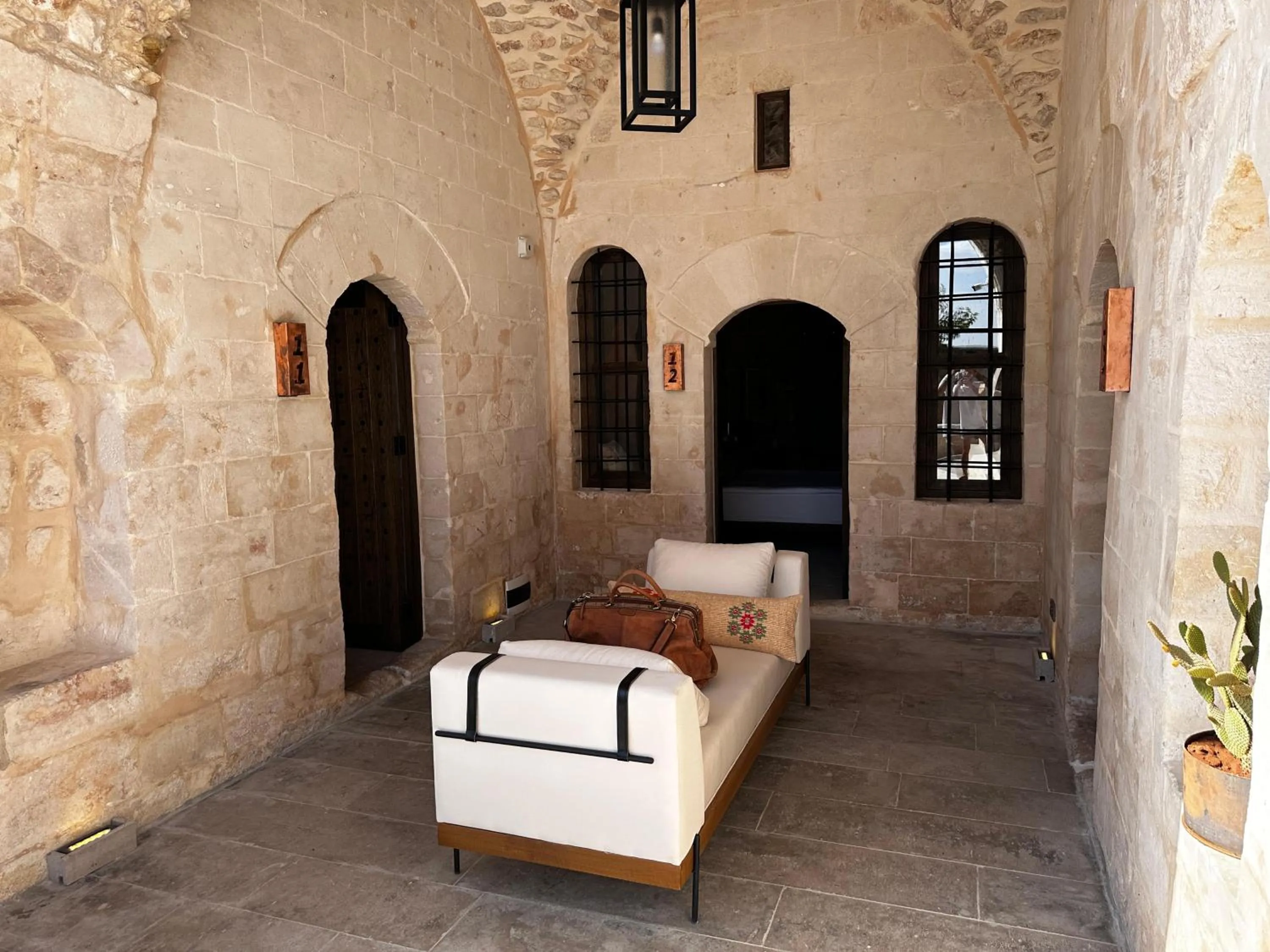 Balcony/Terrace, Bed in Mirsoum Han