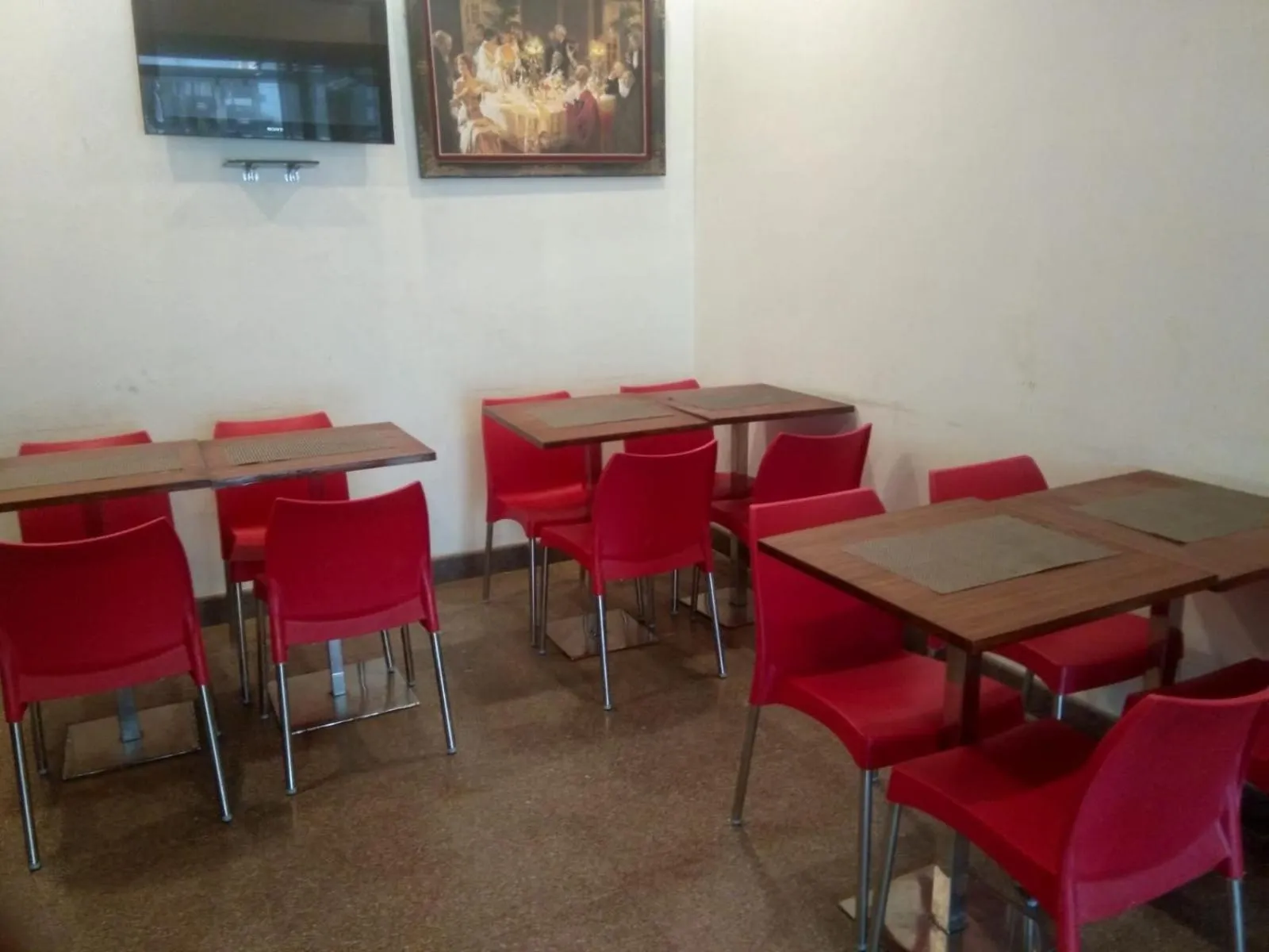 Restaurant/places to eat in Hotel Atlantis