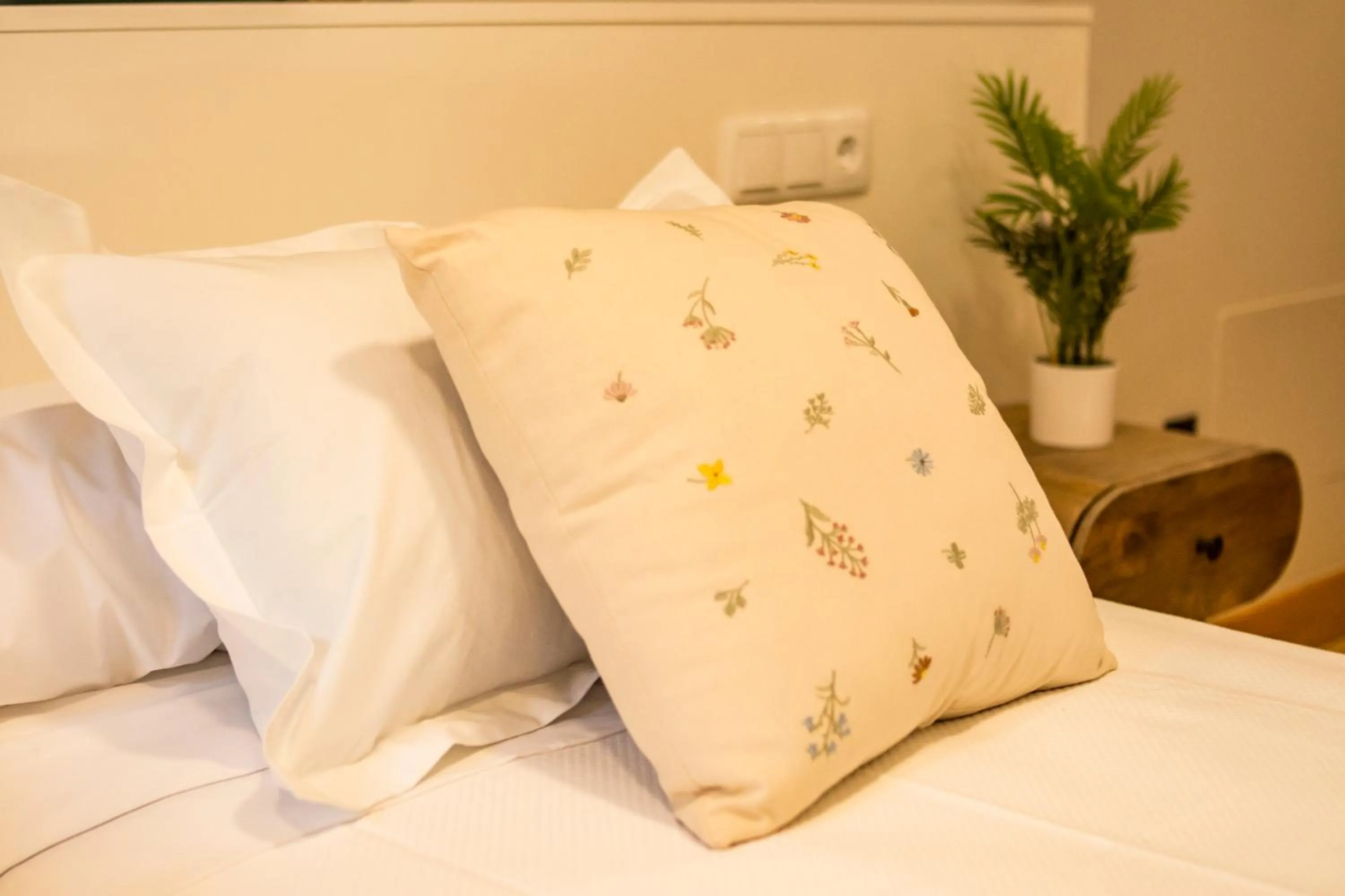 Bed in hostal Nomade Santiago