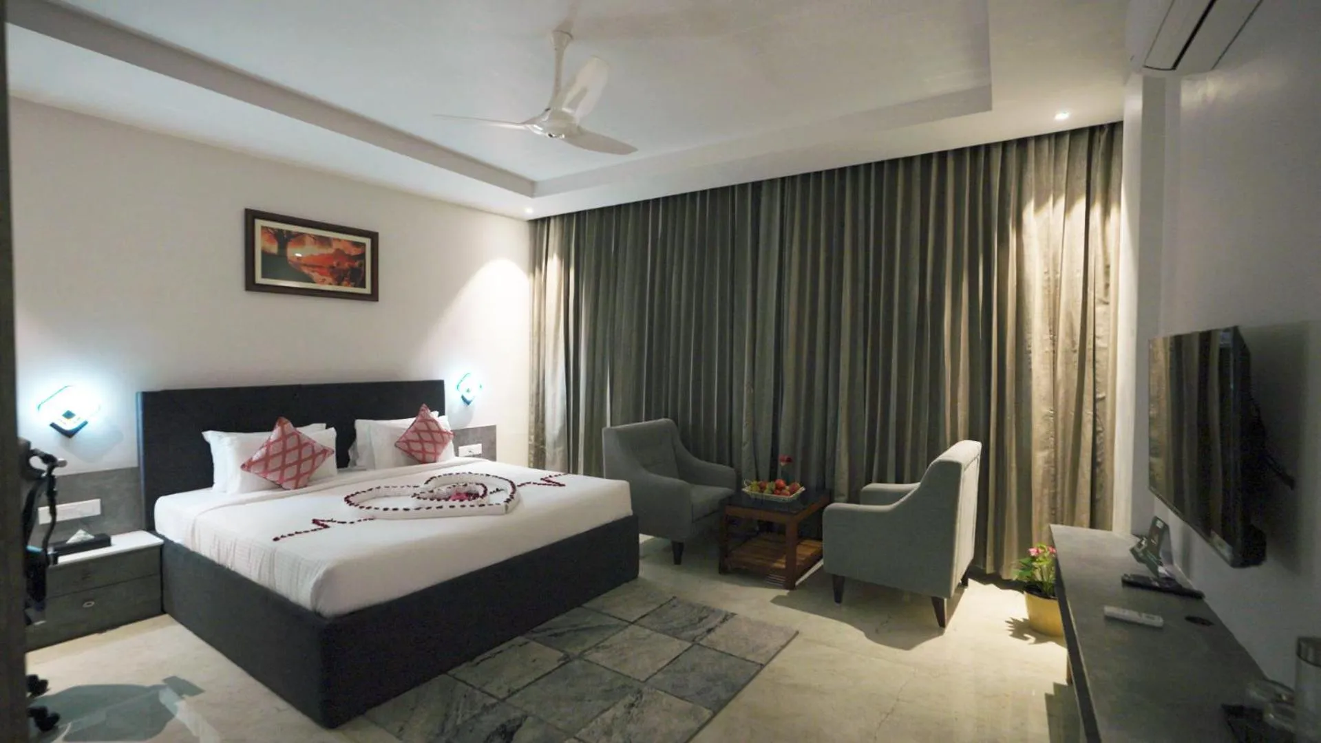 Bed in GVS Club & Forest Meadows