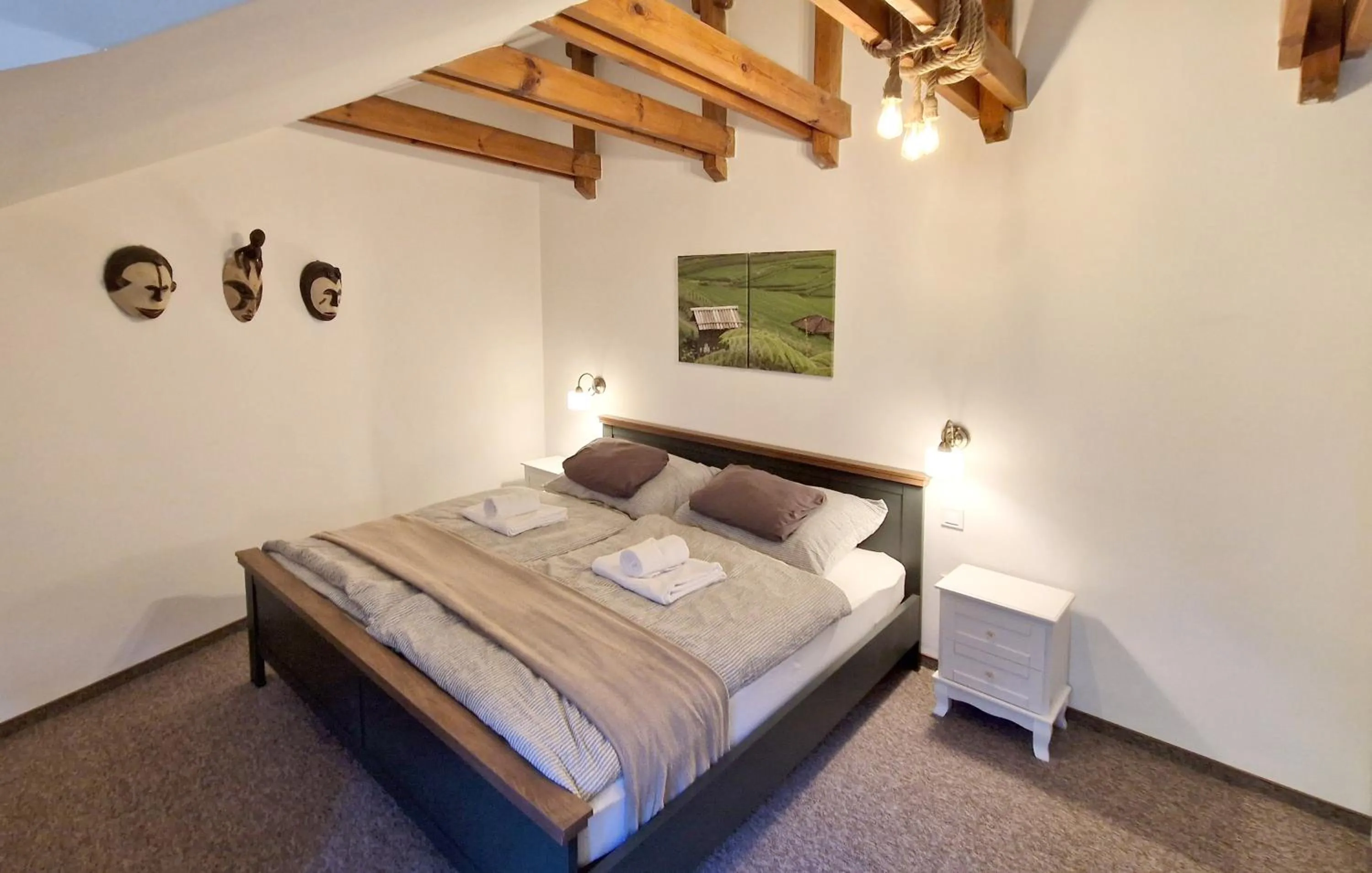 Bed in Red Lion Pub & Apartments Szentendre