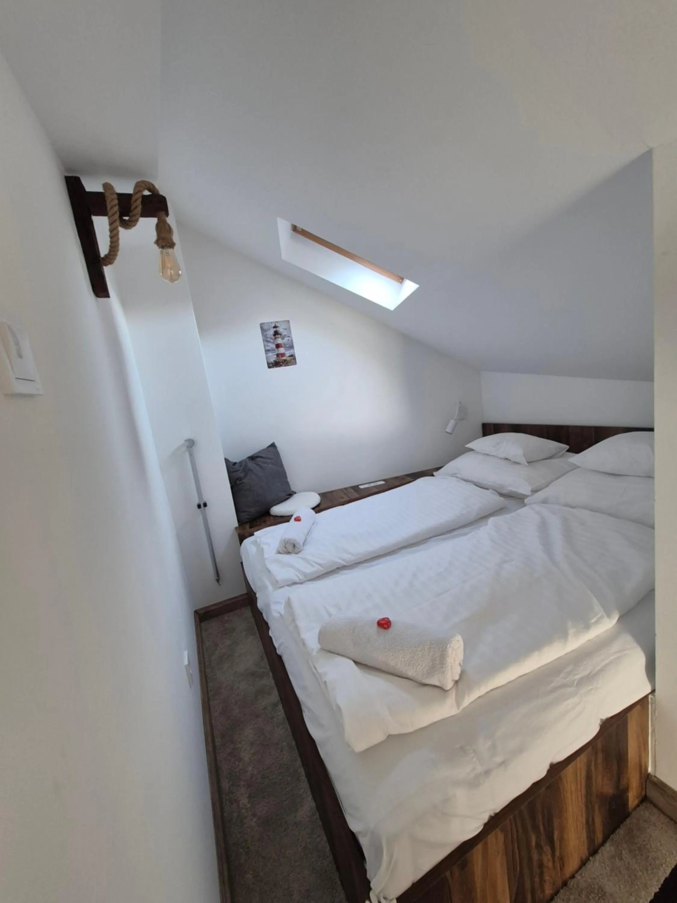 Bed in Red Lion Pub & Apartments Szentendre