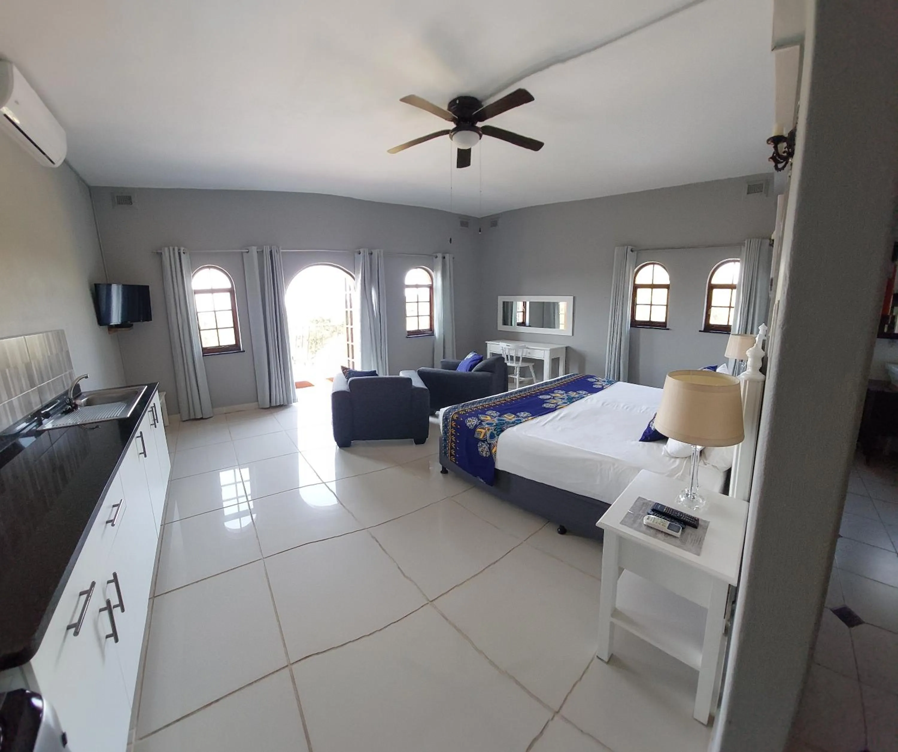 Bed in Fairway Guest Lodge