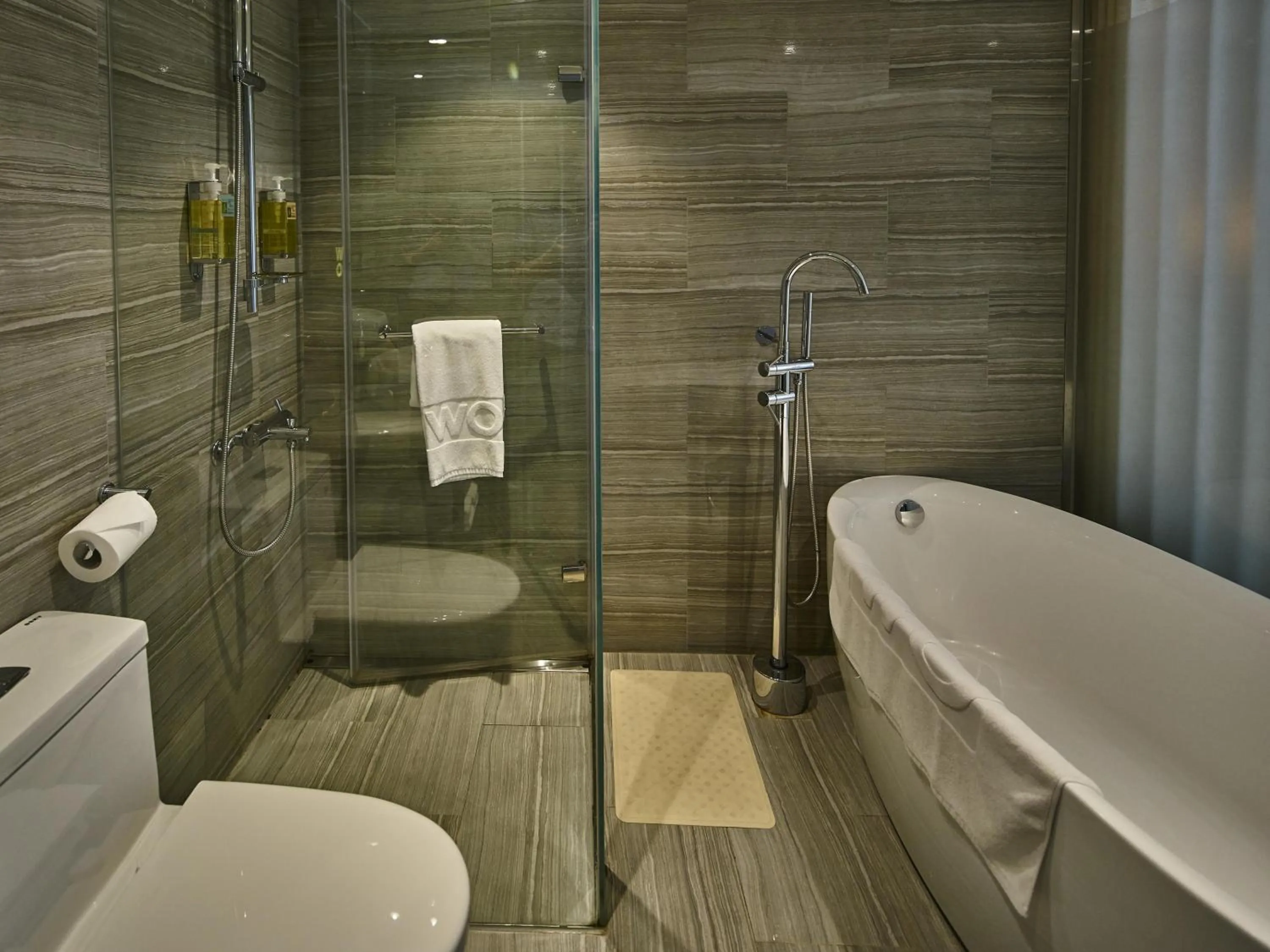 Bathroom in Hotel Wo