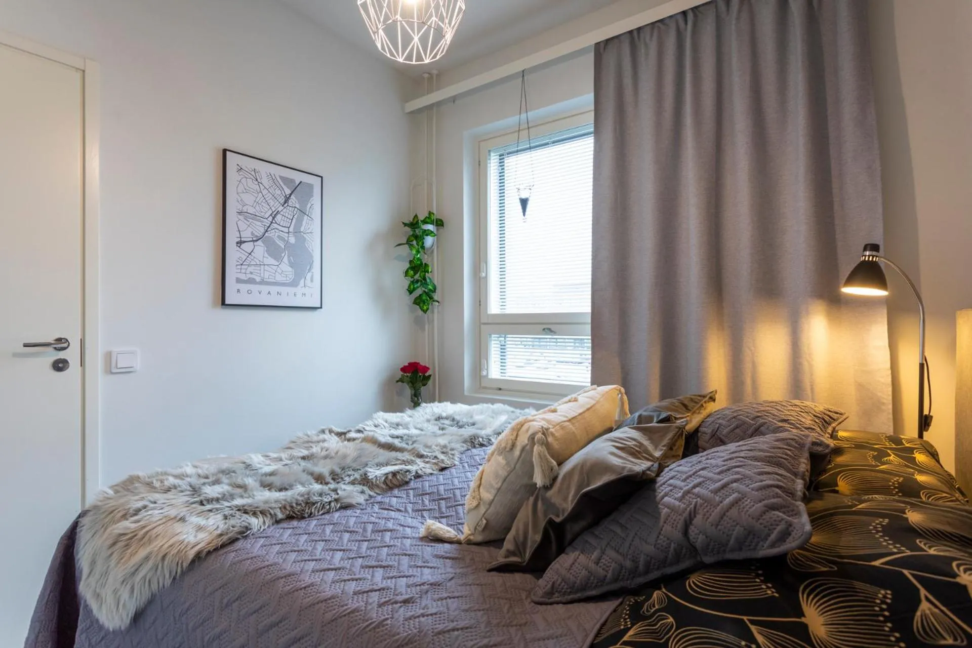 Bed in Vasko luxurious suites, Soilu