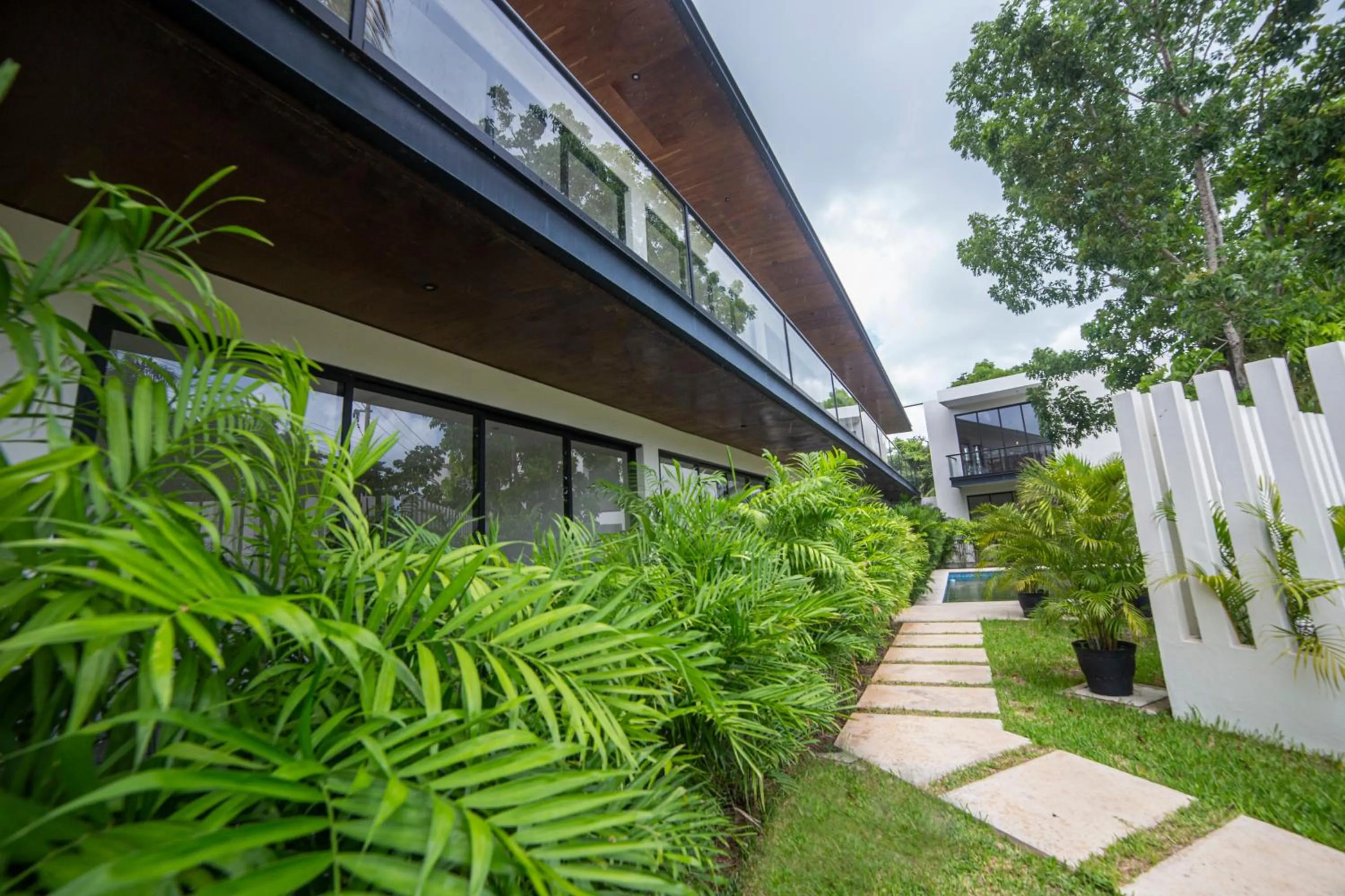 Garden in Deluxe Apartments Azure