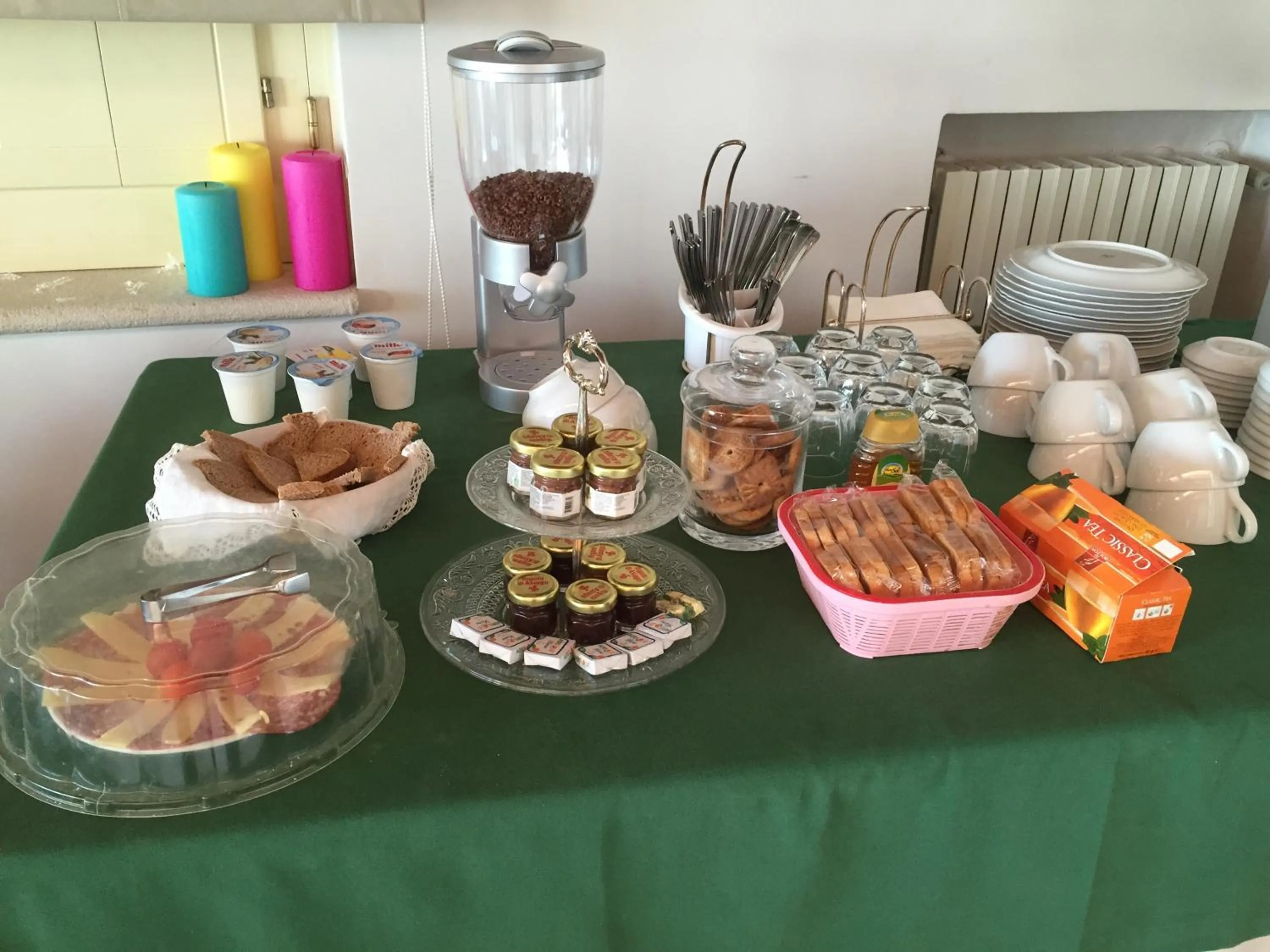 Italian breakfast in B&B Relais Del Senatore