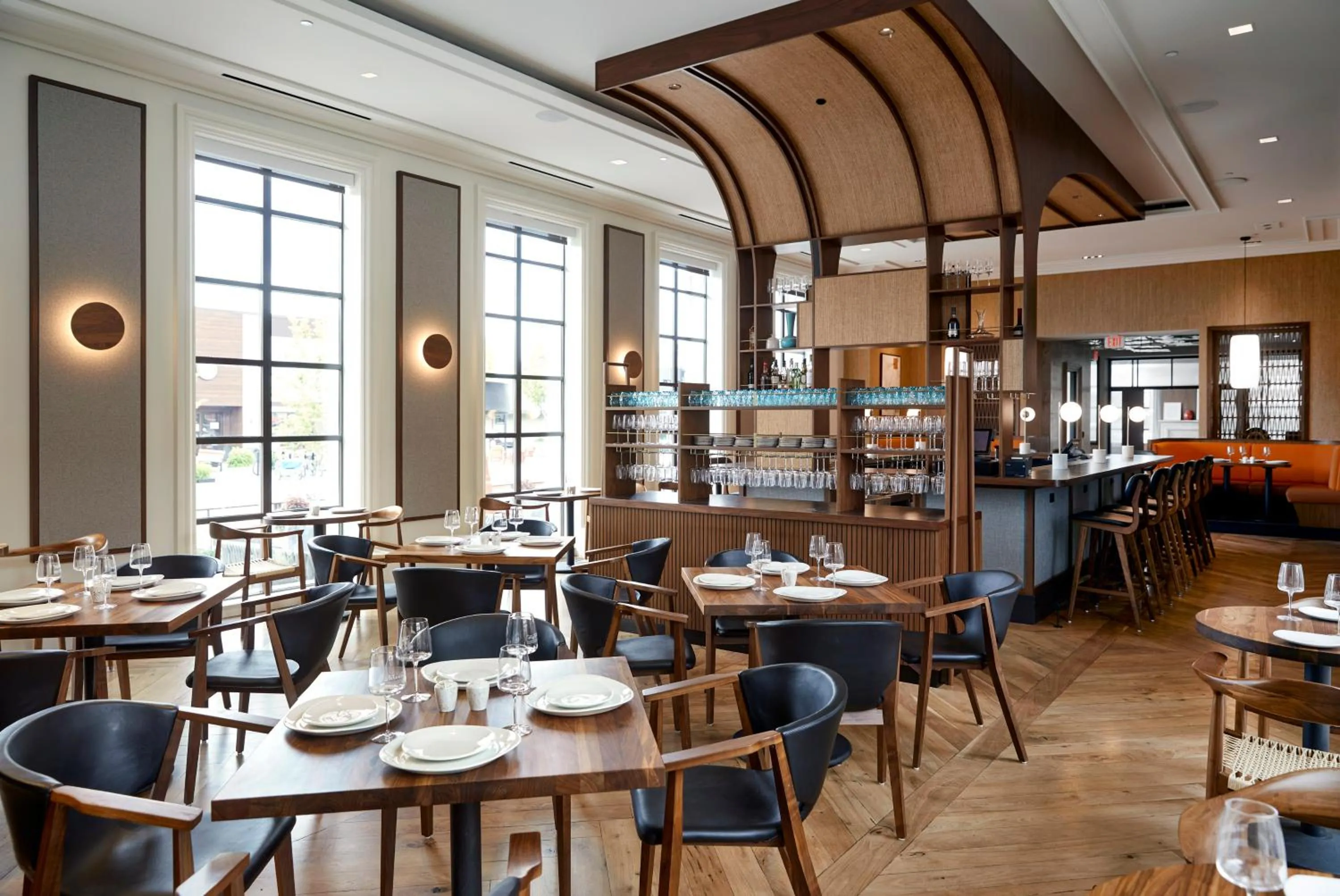 Restaurant/places to eat in The H Hotel