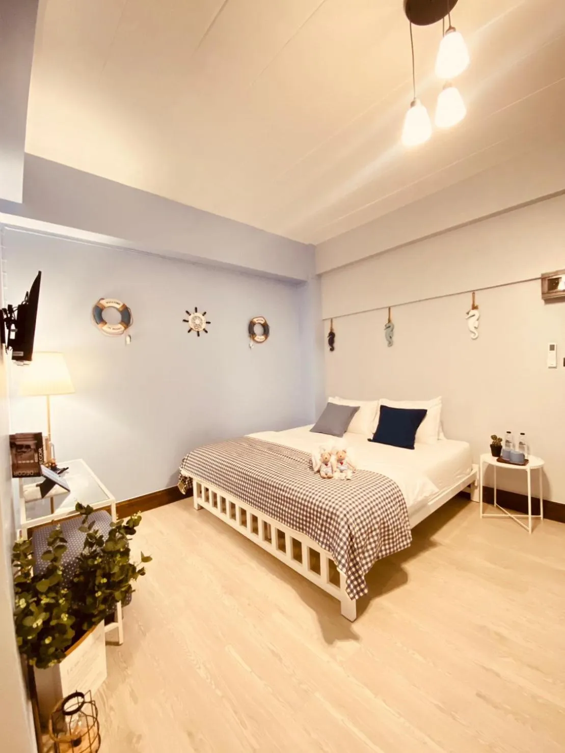 Bed in Triple J hotel Trang