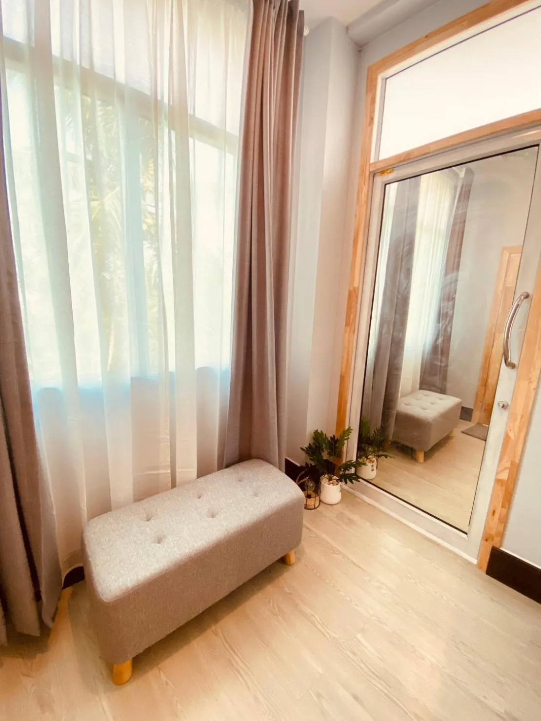 Bed in Triple J hotel Trang