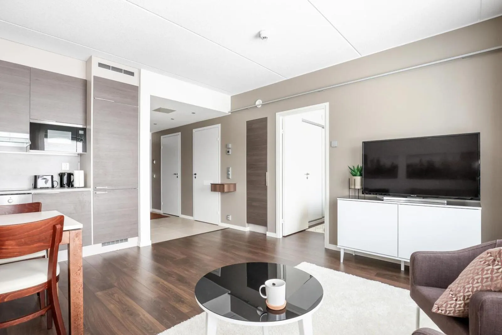 Communal lounge/ TV room in Aateli Lakeside Chalets - former Vuokatti Suites