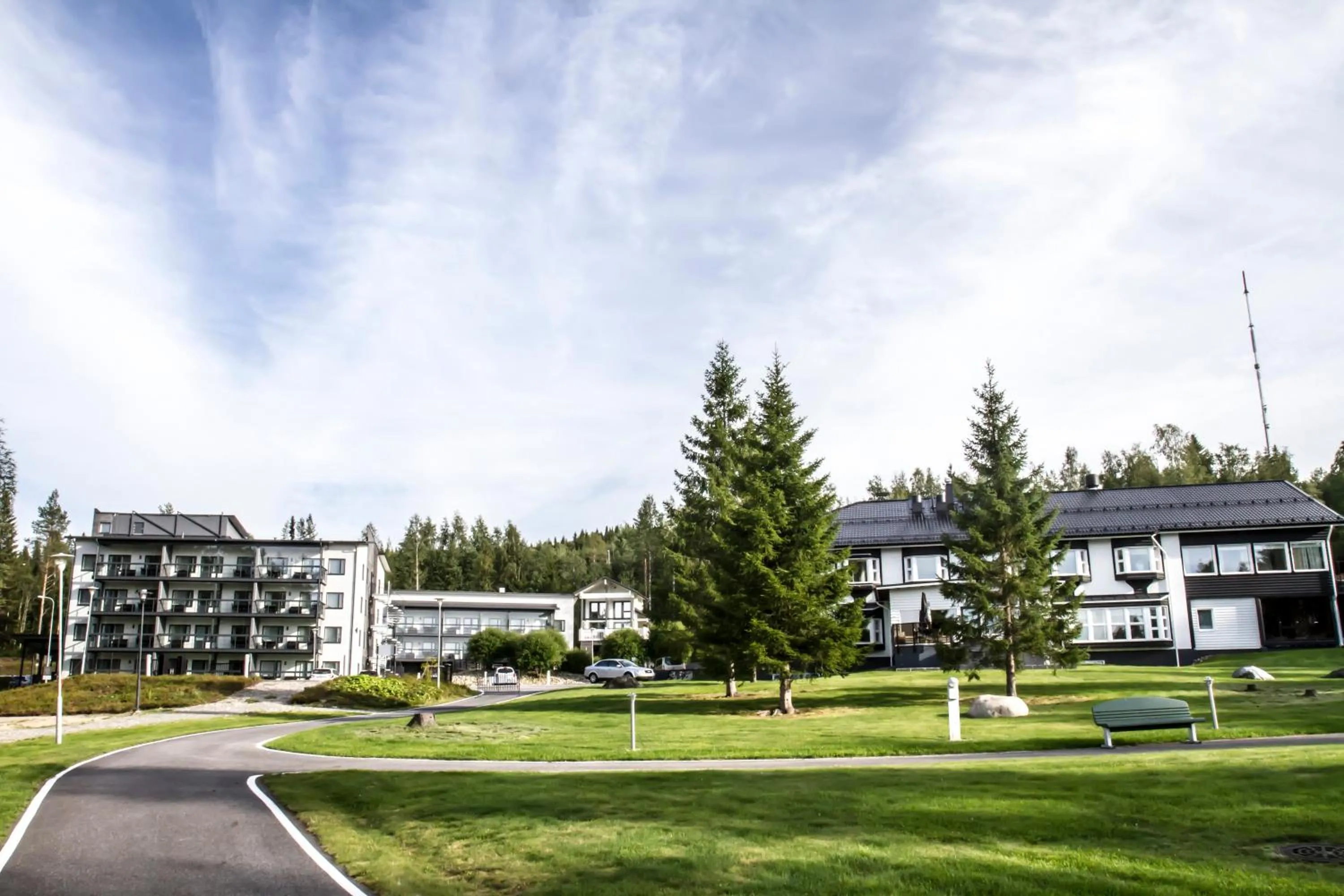 Neighbourhood in Aateli Lakeside Chalets - former Vuokatti Suites