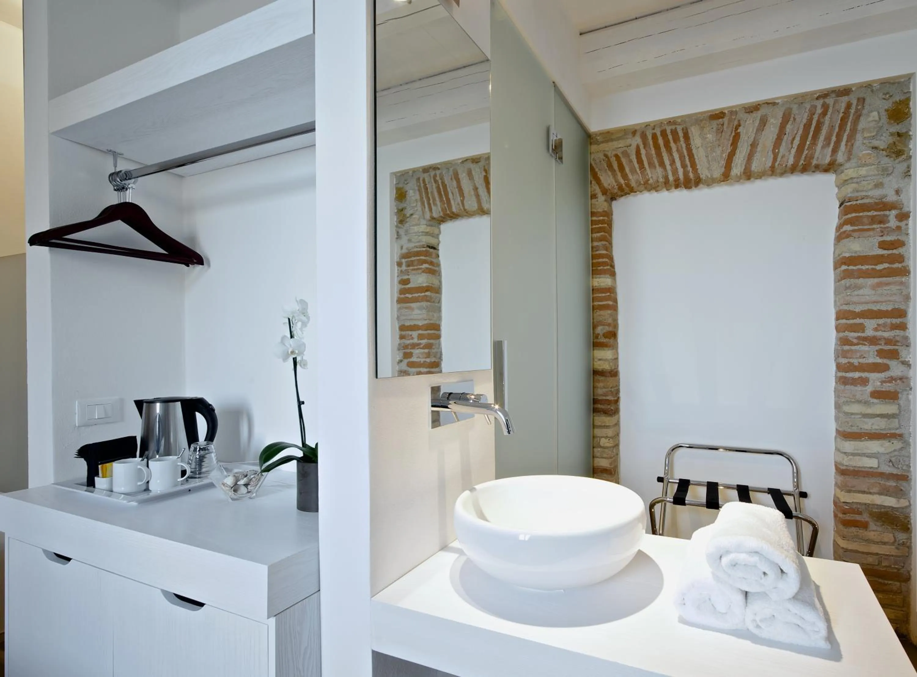 Kitchen or kitchenette in Residenza Amblingh