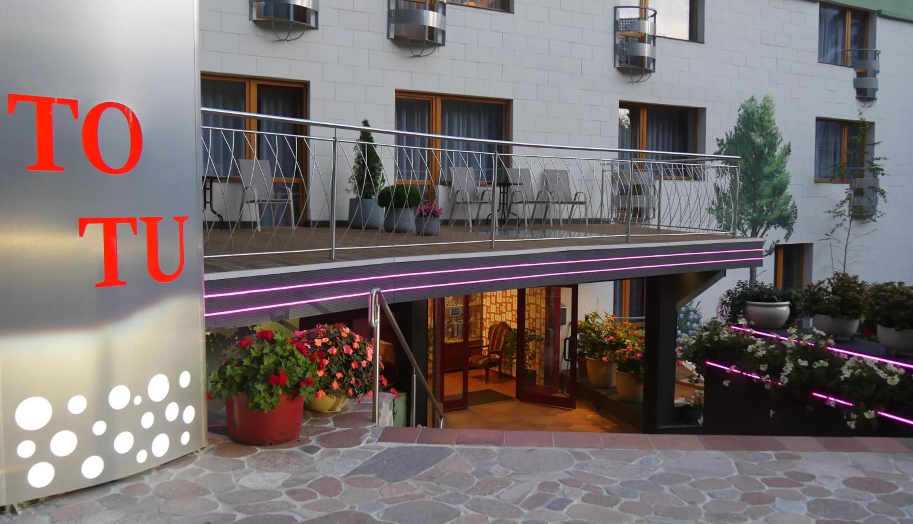 Property building in To Tu