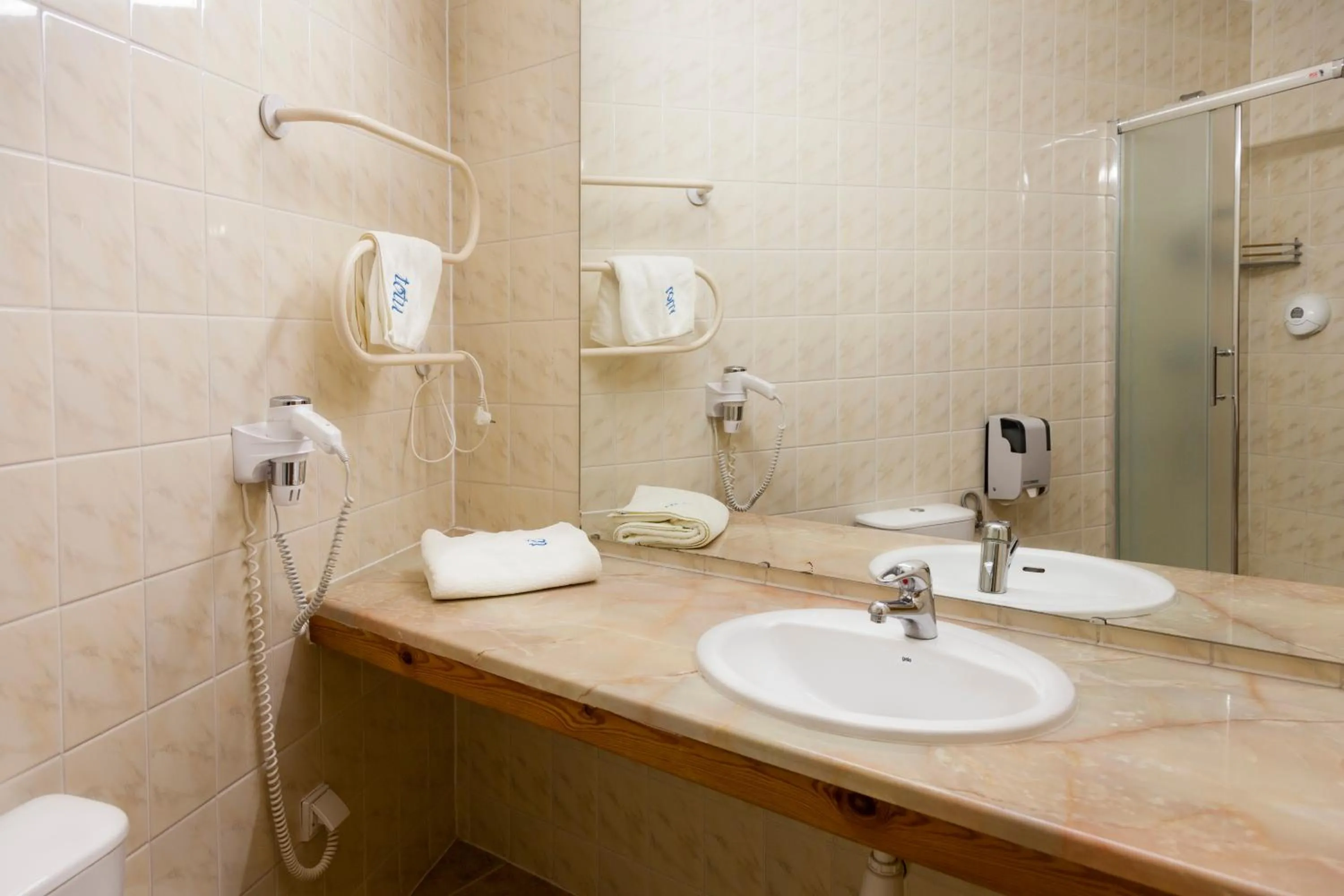 Bathroom in To Tu