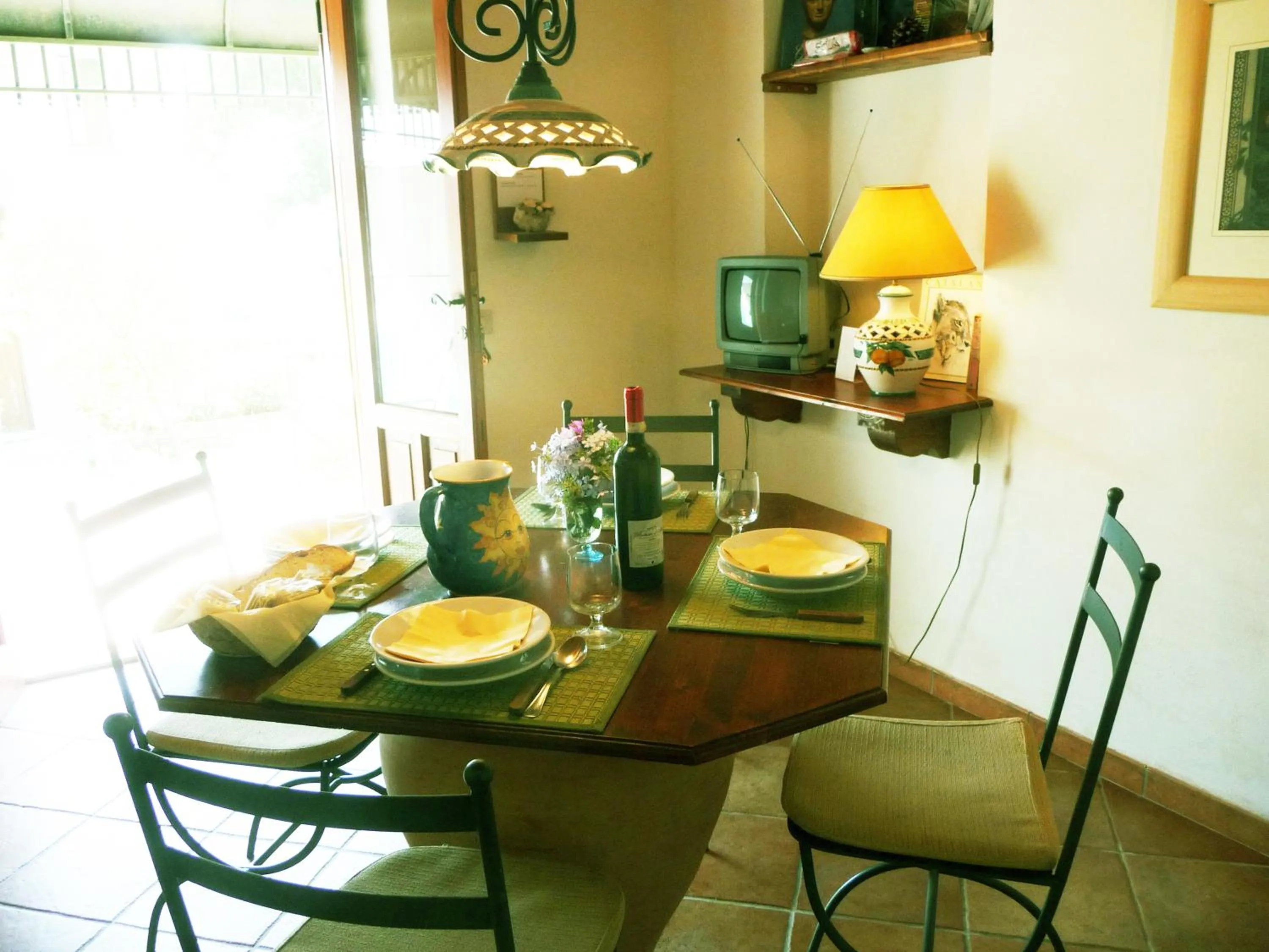 Photo of the whole room in Villa Paladino Solunto