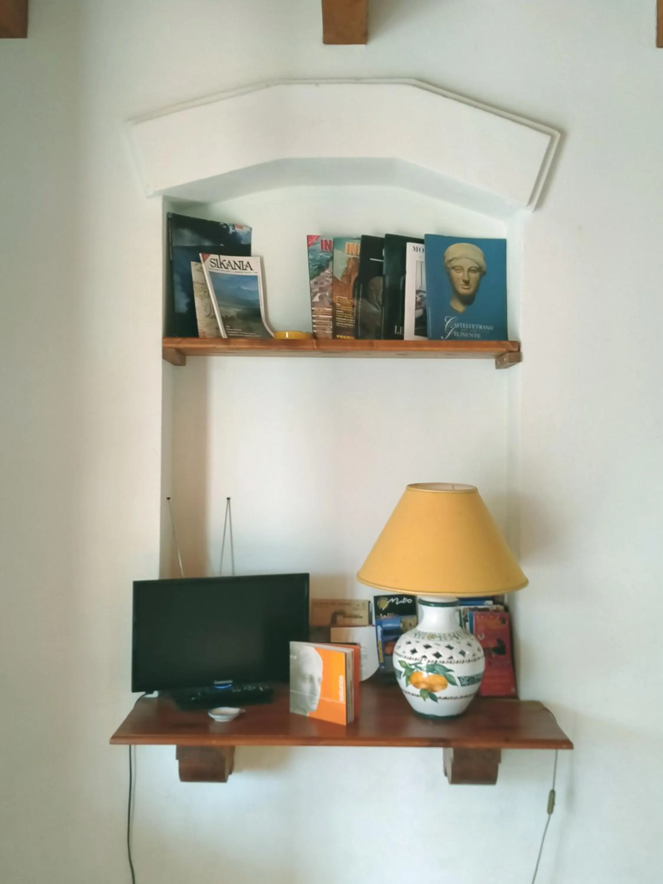 Spring in Villa Paladino Solunto