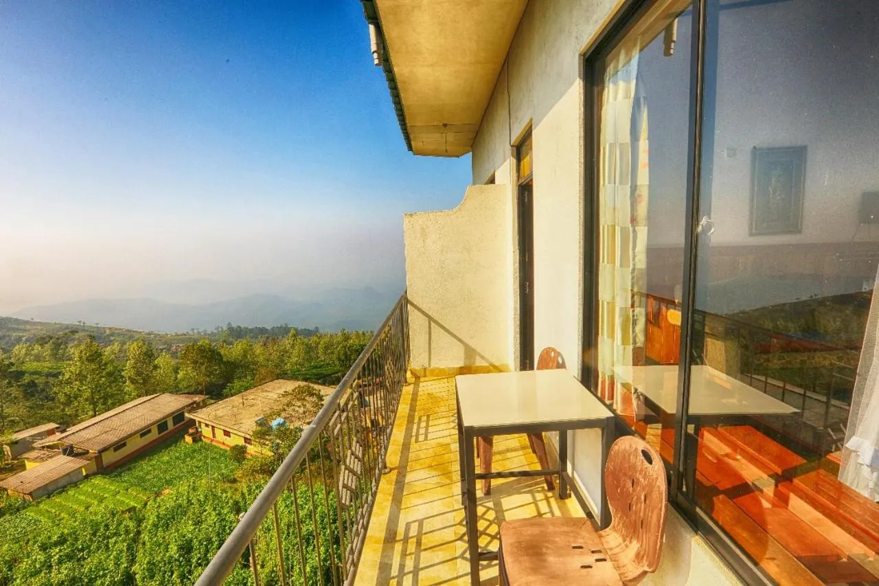 Srilak View Holiday Inn