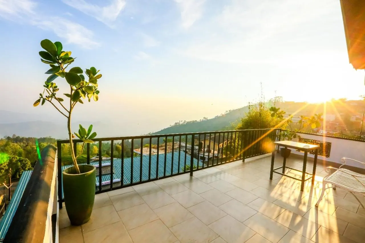 Srilak View Holiday Inn