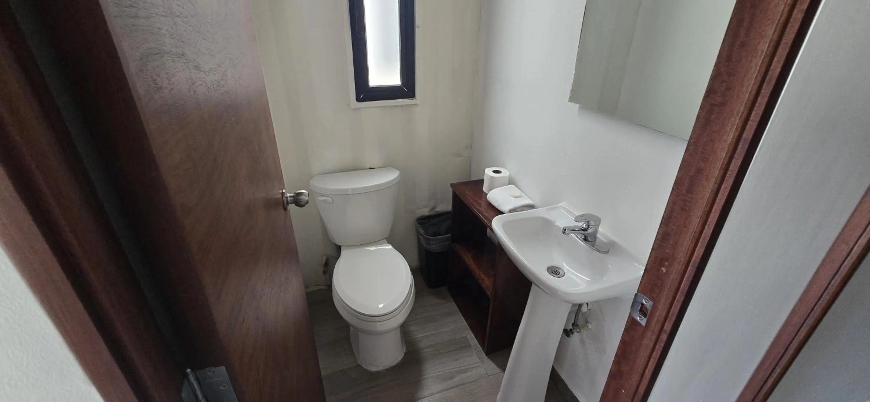 Bathroom in Containers Bacalar